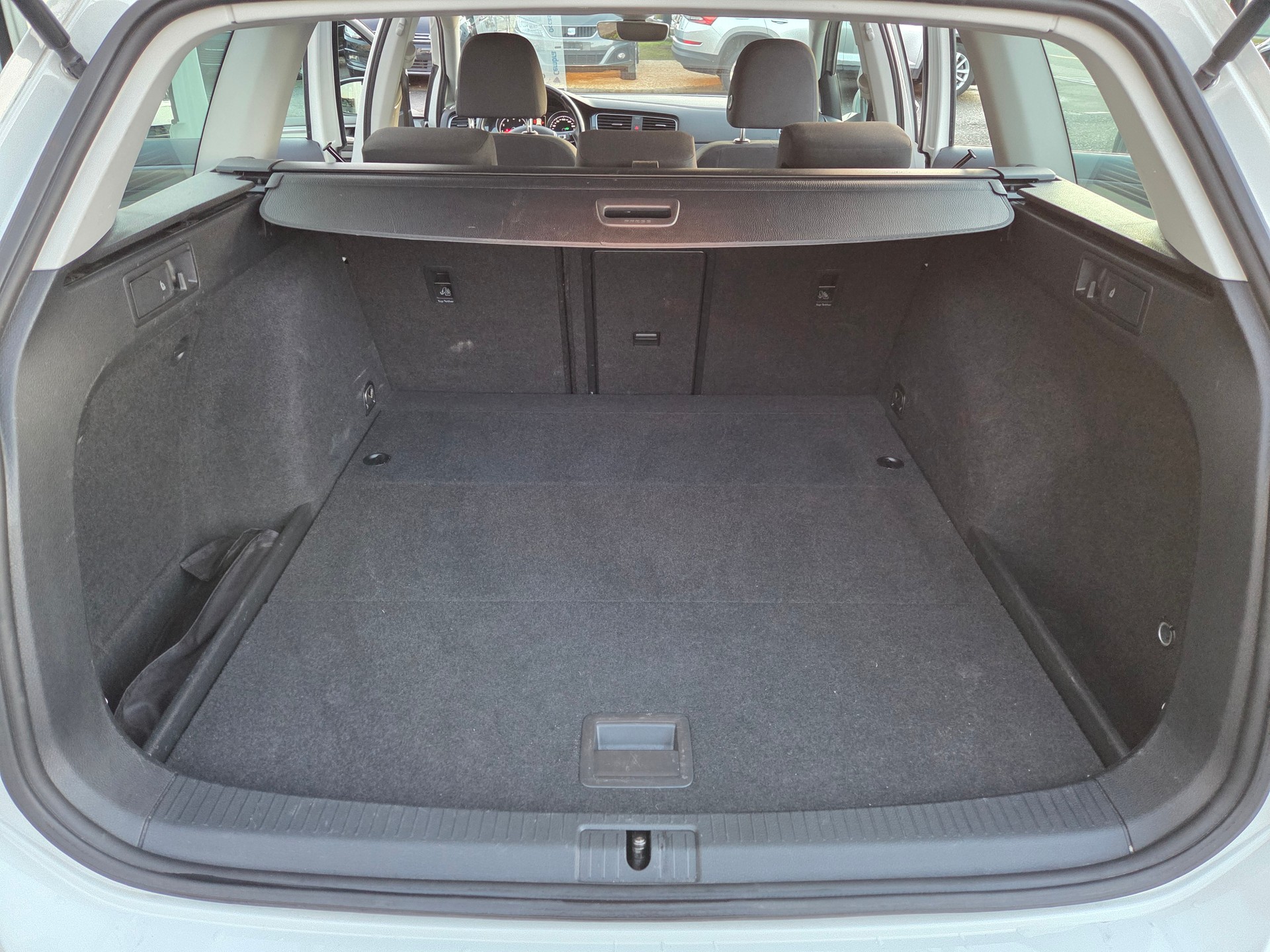 VW Golf Variant 1.5 TSI EVO Comfortline DSG-image-13