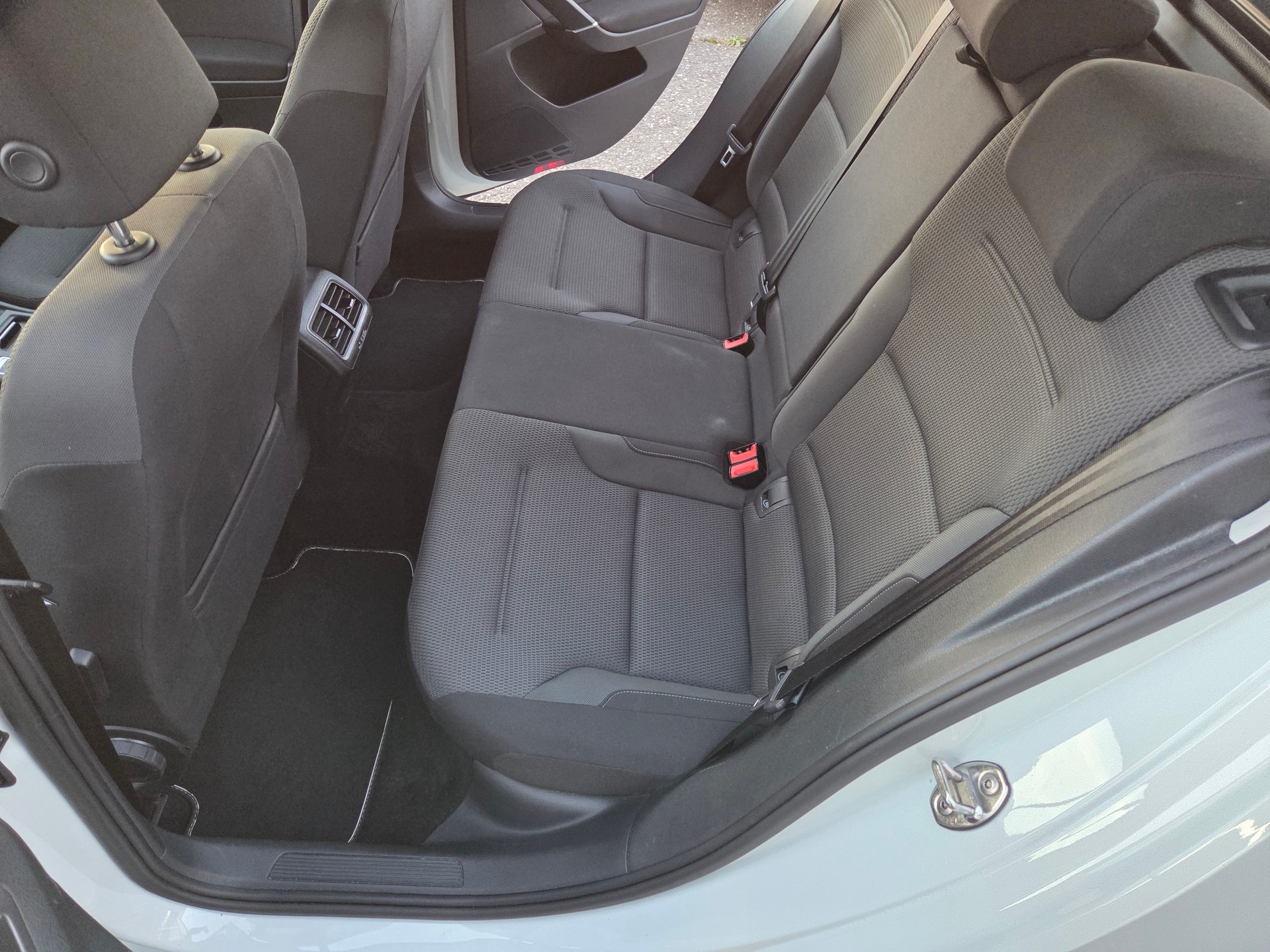 VW Golf Variant 1.5 TSI EVO Comfortline DSG-image-12