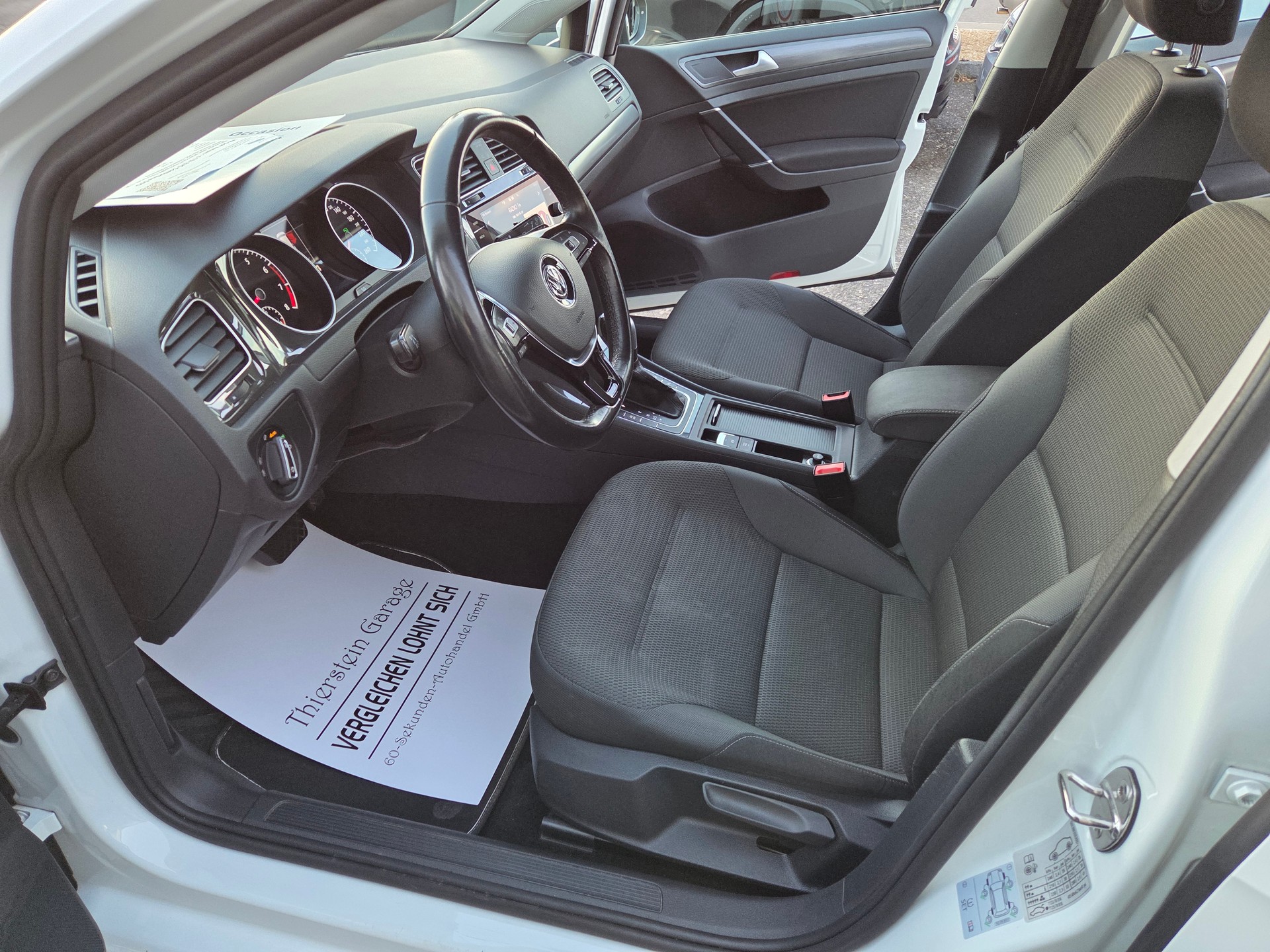 VW Golf Variant 1.5 TSI EVO Comfortline DSG-image-9