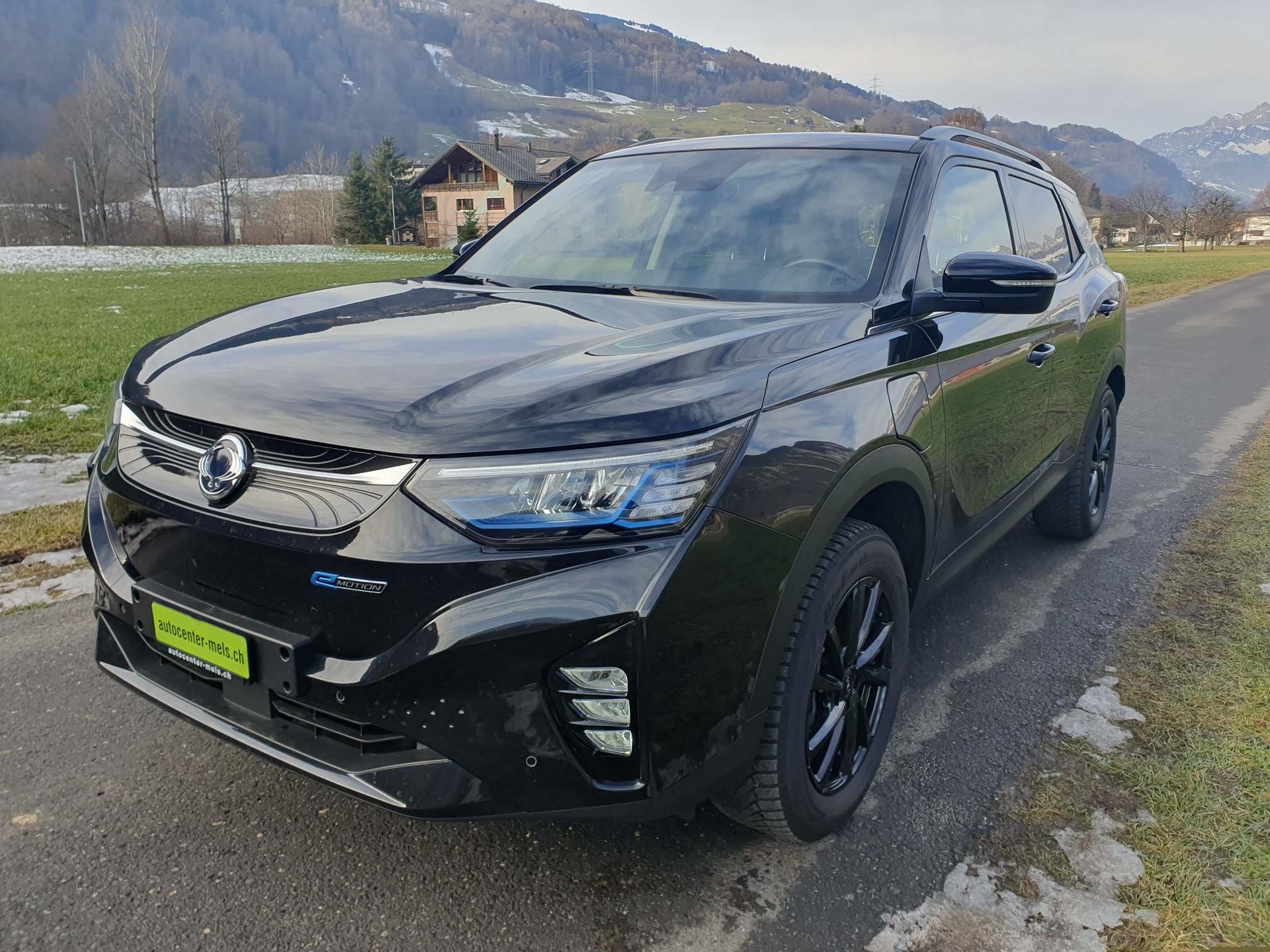 KGM-SsangYong E-Korando Titanium 100% Elektro-image-3