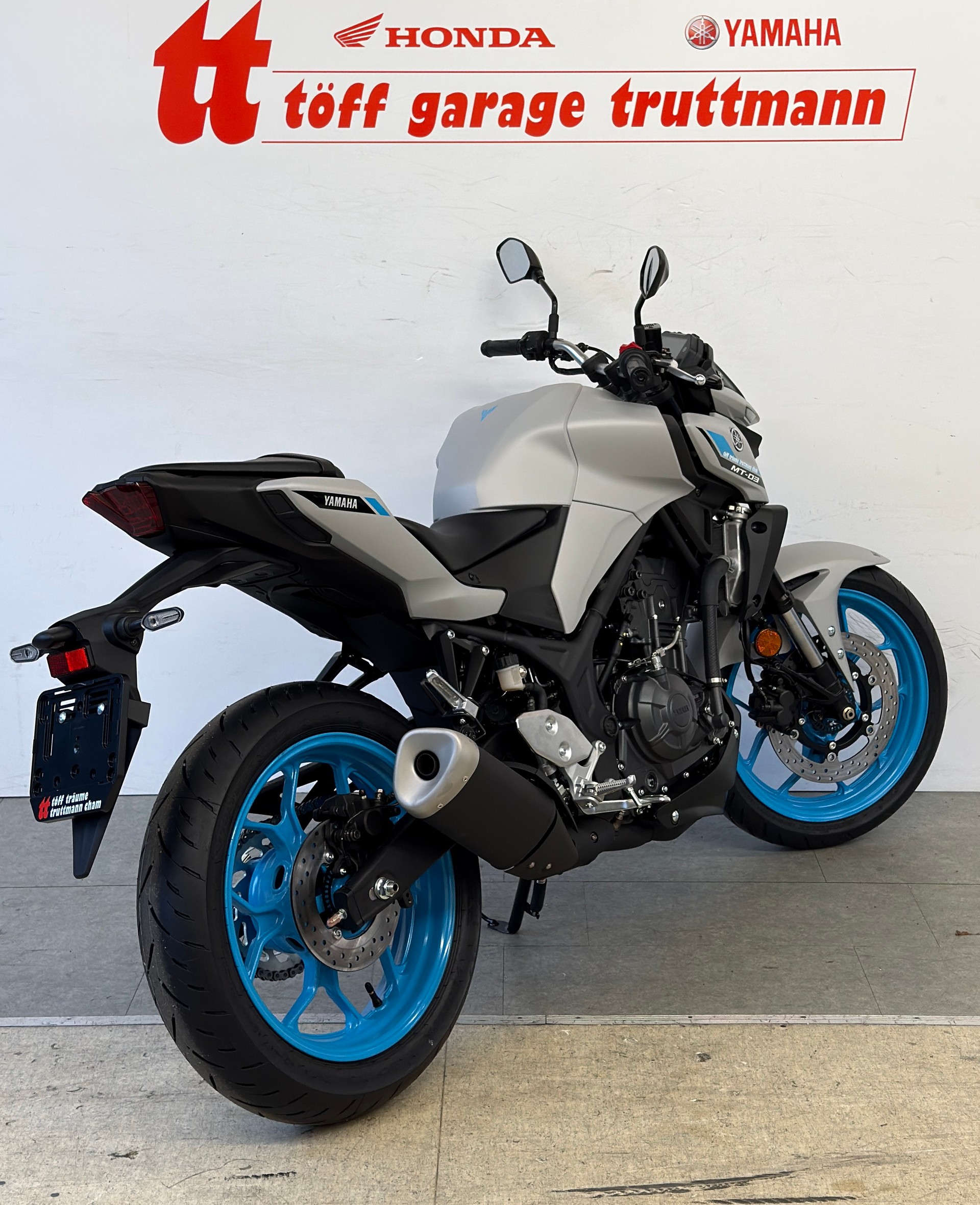 YAMAHA MT-03 ABS-showroom-element-2