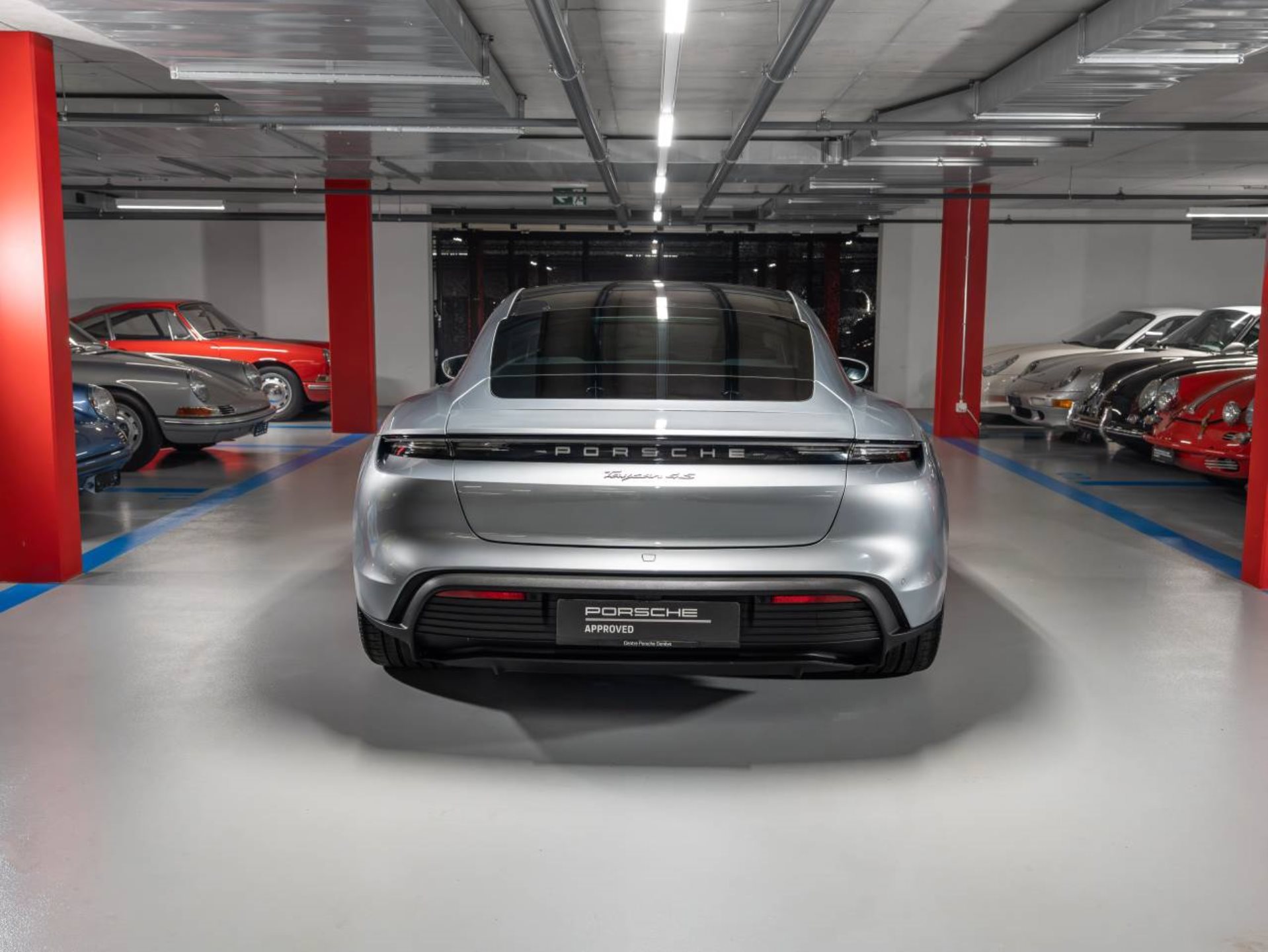 PORSCHE Taycan 4S-image-6