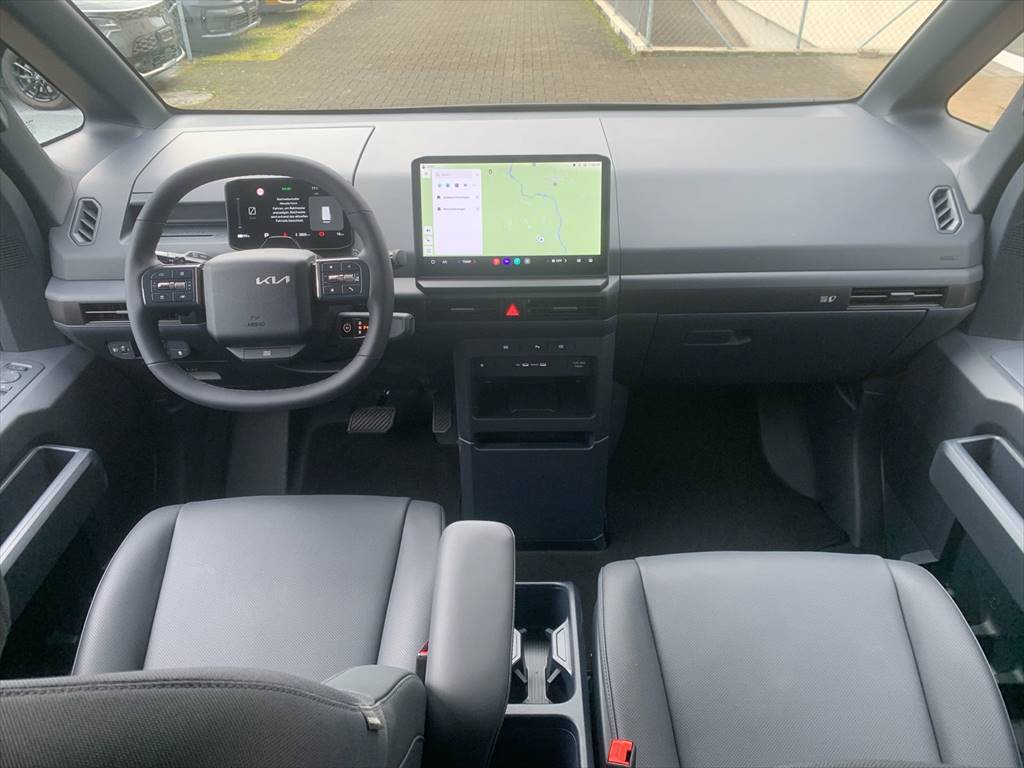 KIA PV5 71.2 kWh Plus-showroom-element-3