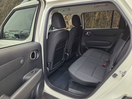 HYUNDAI Inster 49kWh Amplia-image-7
