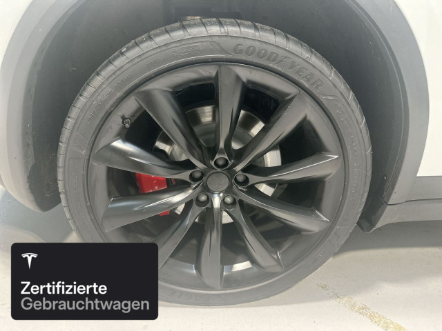 TESLA Model X Performance-image-15
