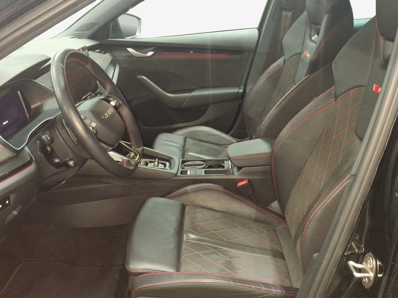 SKODA Octavia Combi 2.0 TSI DSG RS-image-7