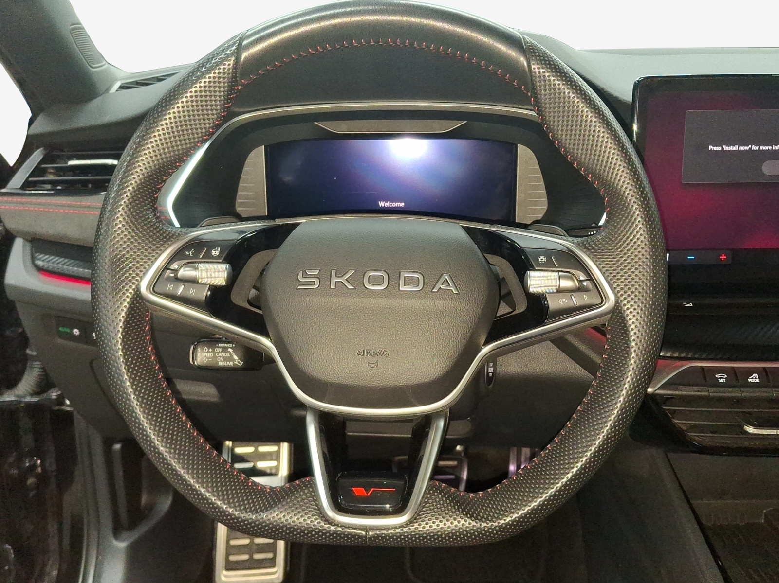 SKODA Octavia Combi 2.0 TSI DSG RS-image-9