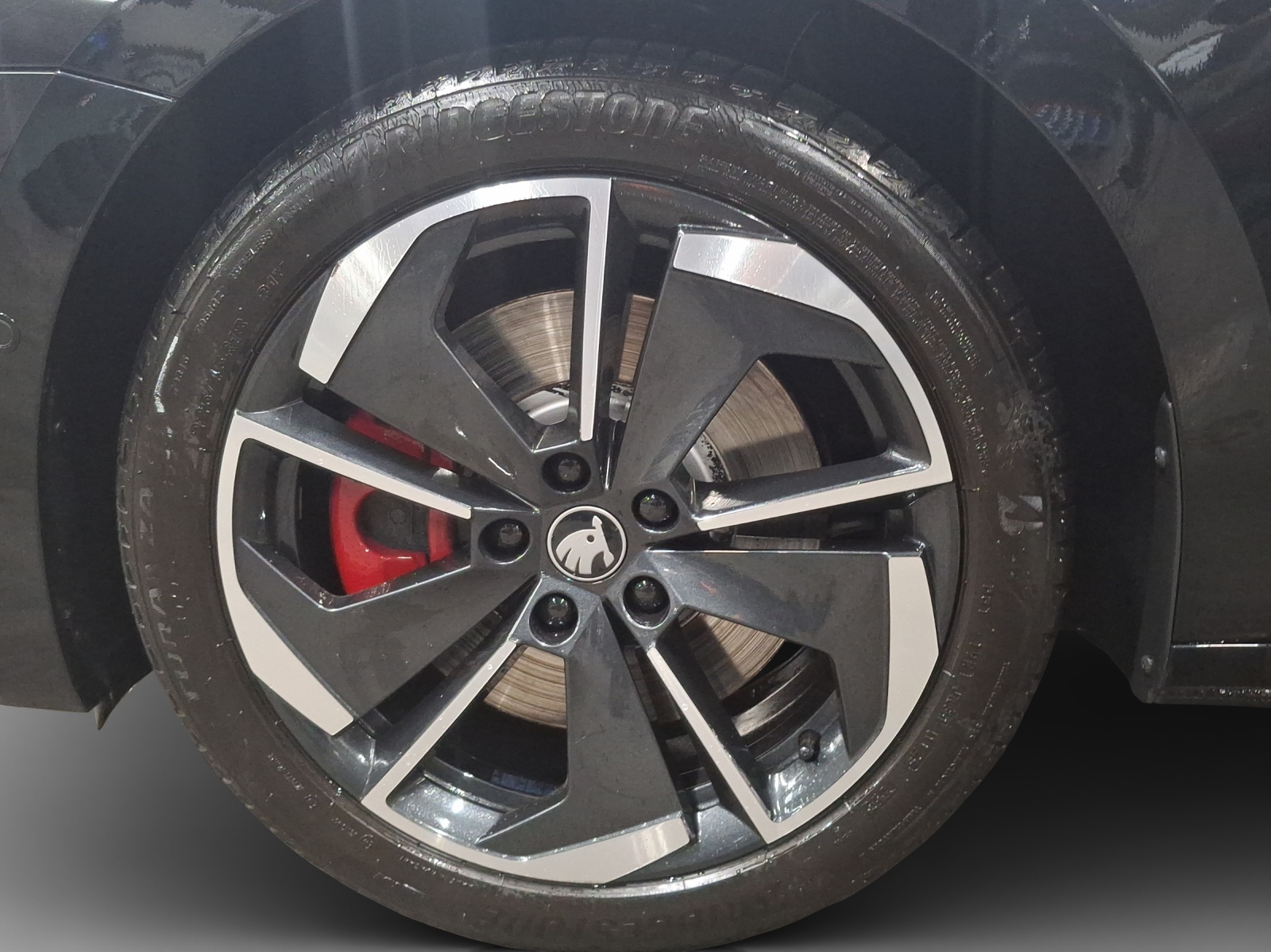 SKODA Octavia Combi 2.0 TSI DSG RS-image-14