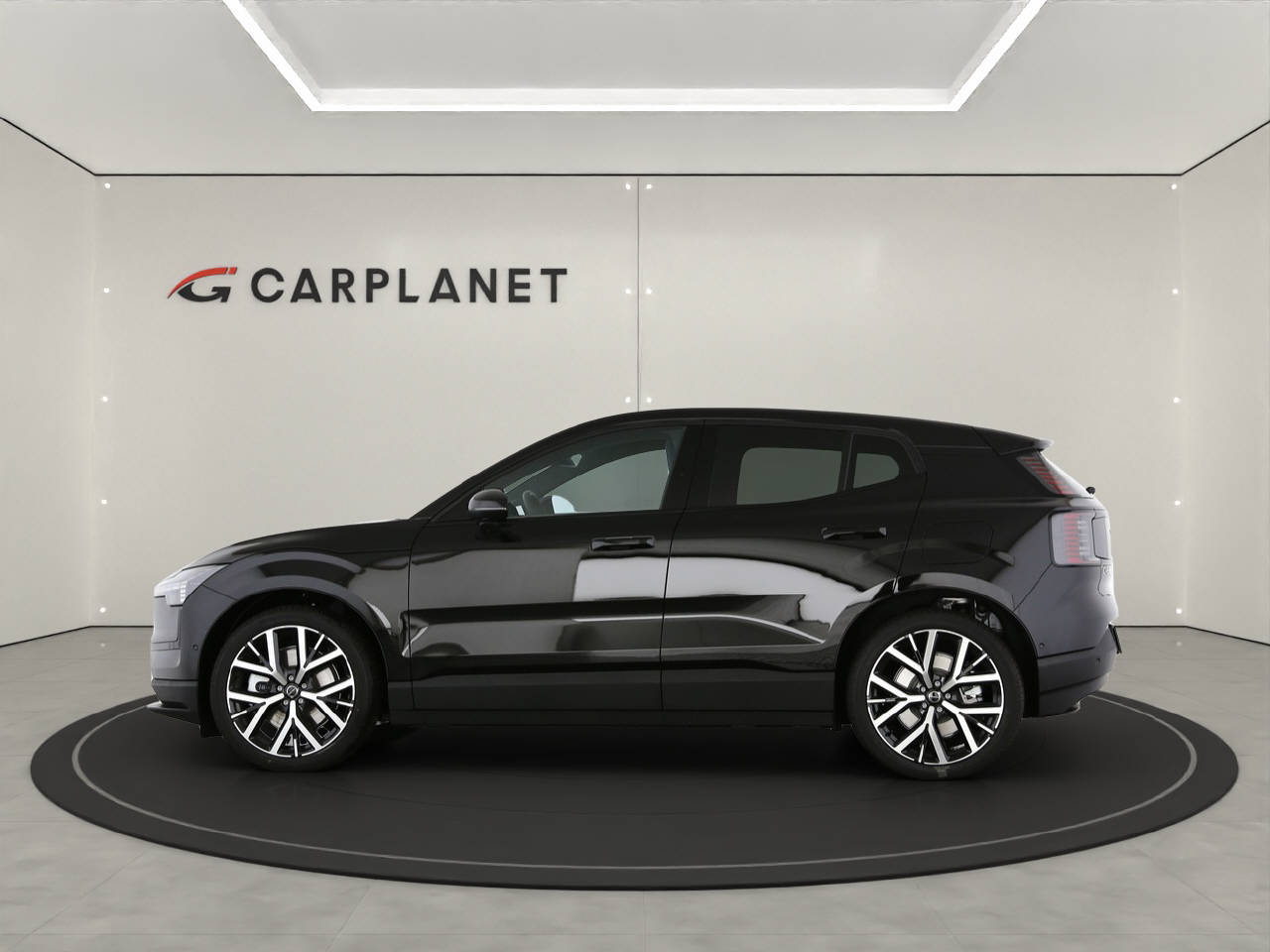 VOLVO EX30 E60 Twin Ultra Performance AWD-image-1