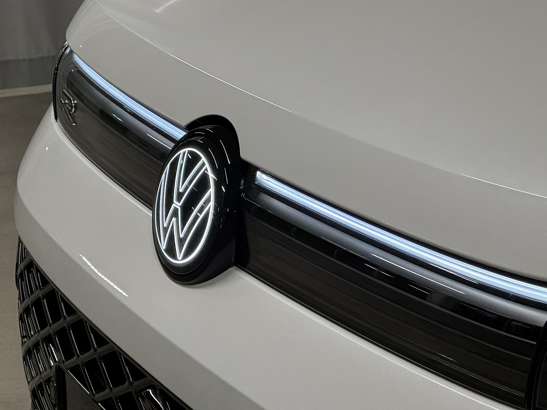 VW Tiguan 2.0 TDI SCR R-Line United 4Motion DSG-image-6