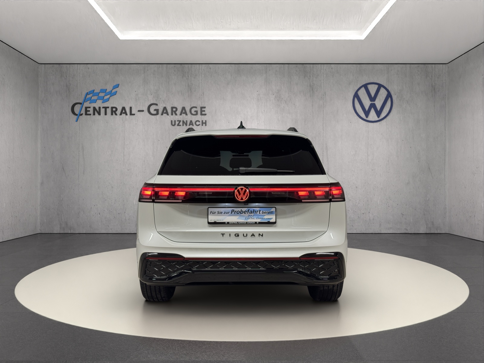 VW Tiguan 2.0 TDI SCR R-Line United 4Motion DSG-image-3