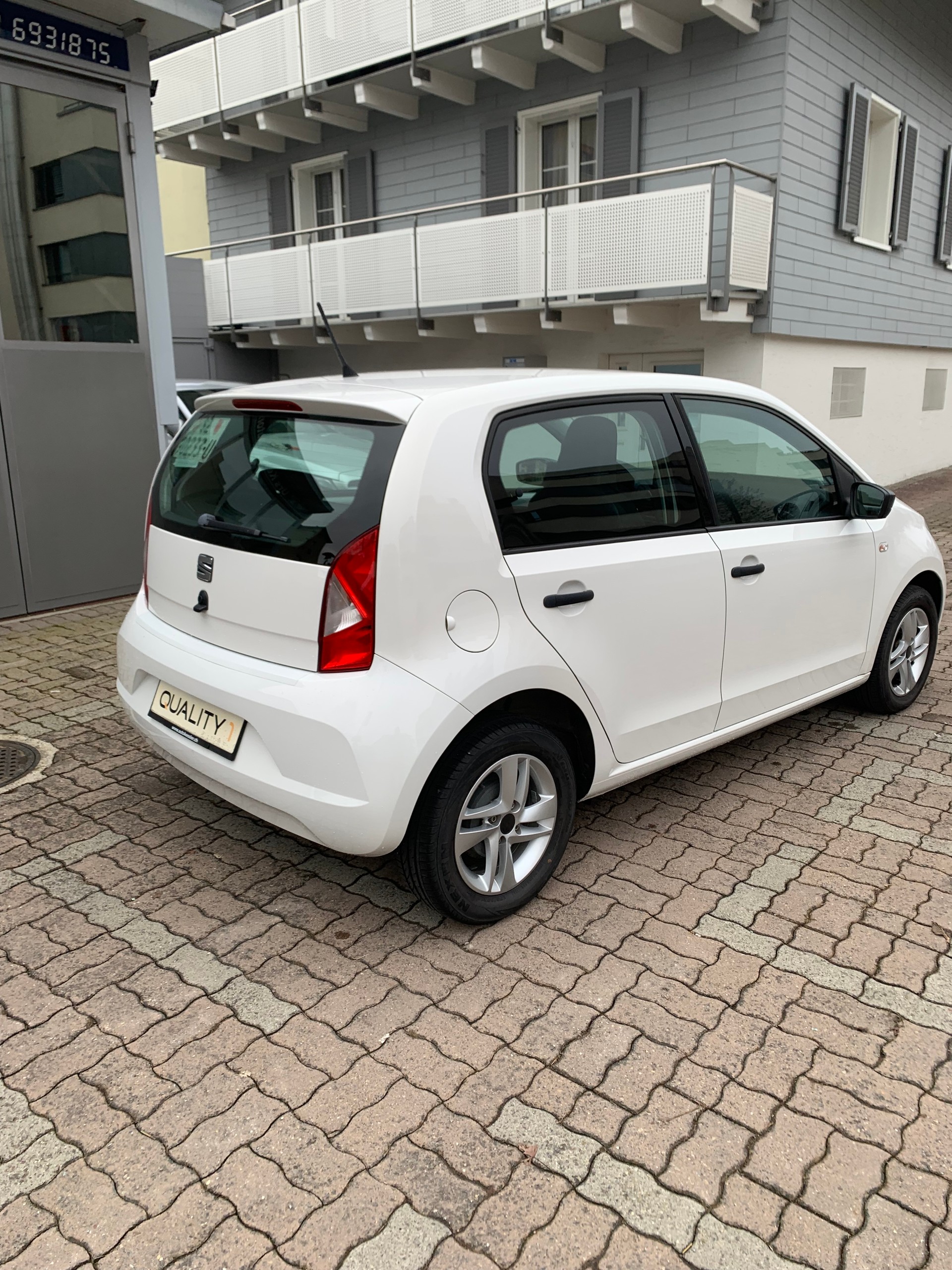 SEAT Mii 1.0 Style Viva-image-4