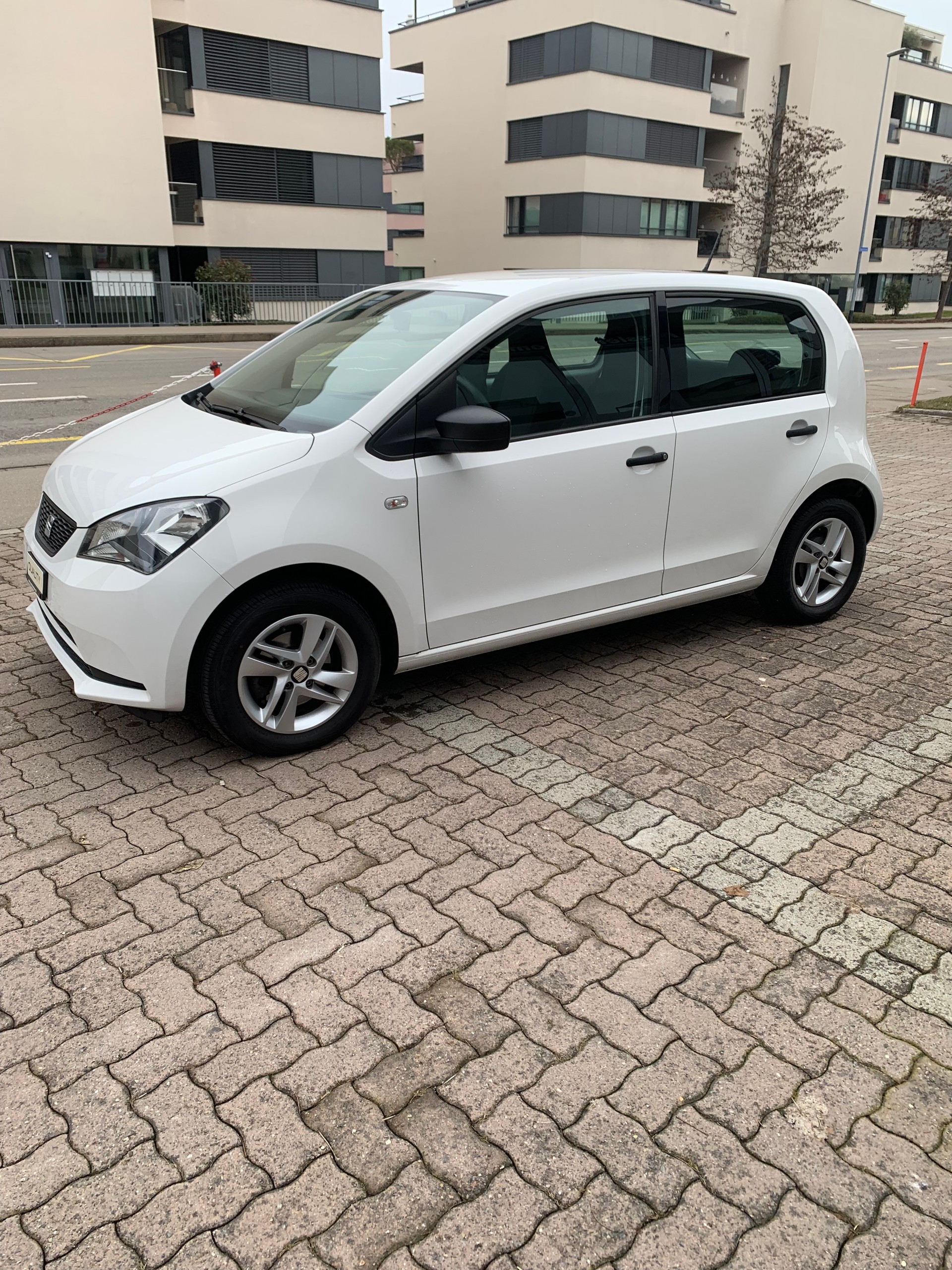 SEAT Mii 1.0 Style Viva-image-1