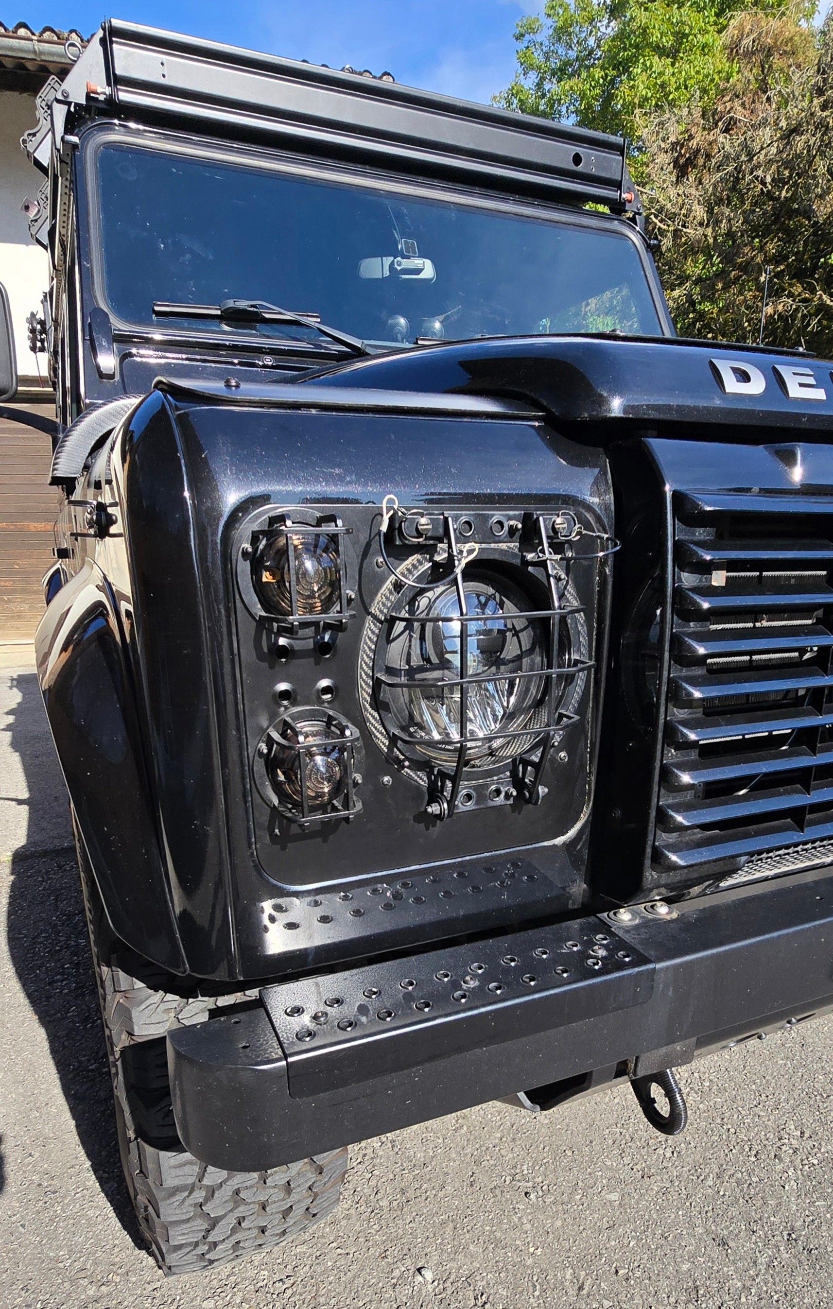 LAND ROVER Defender 110 2.2 TD4 Station Wagon Legend-image-18