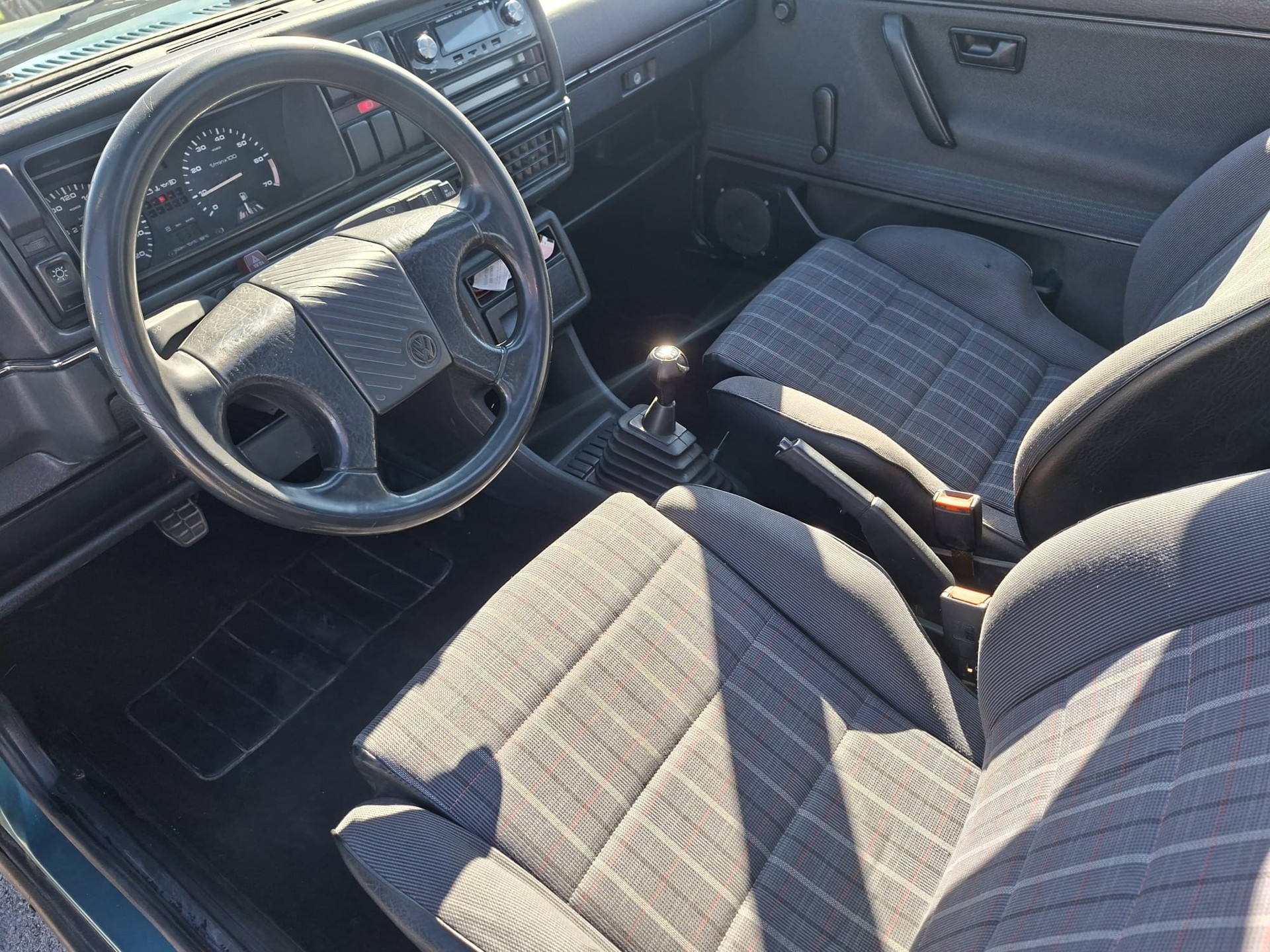 VW Golf 1800 GTI-image-4