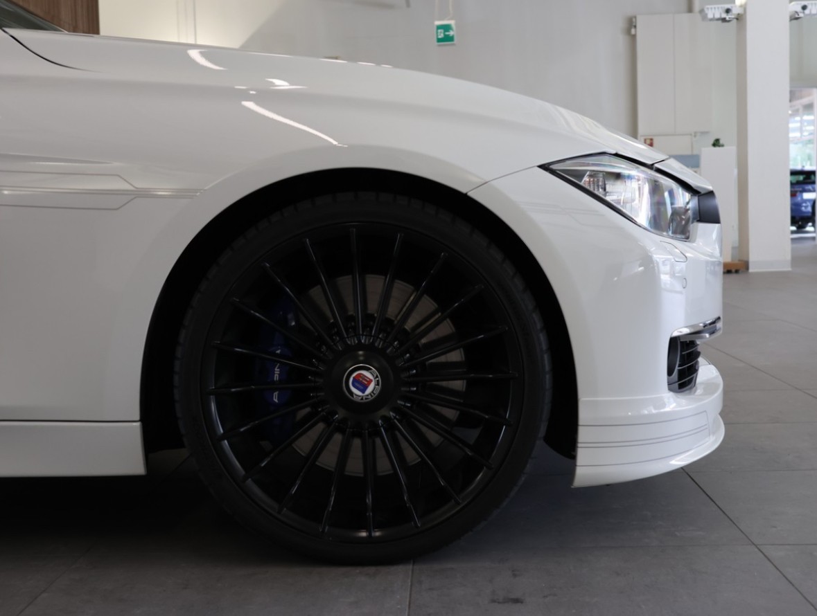 BMW-ALPINA D3 BiTurbo Touring 3.0d Switch-Tronic-image-5