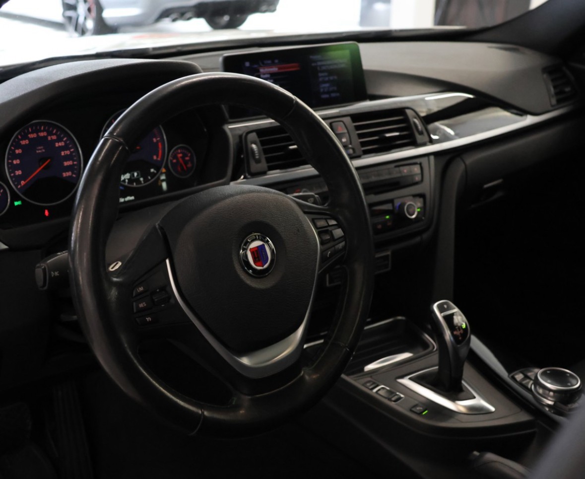 BMW-ALPINA D3 BiTurbo Touring 3.0d Switch-Tronic-image-7