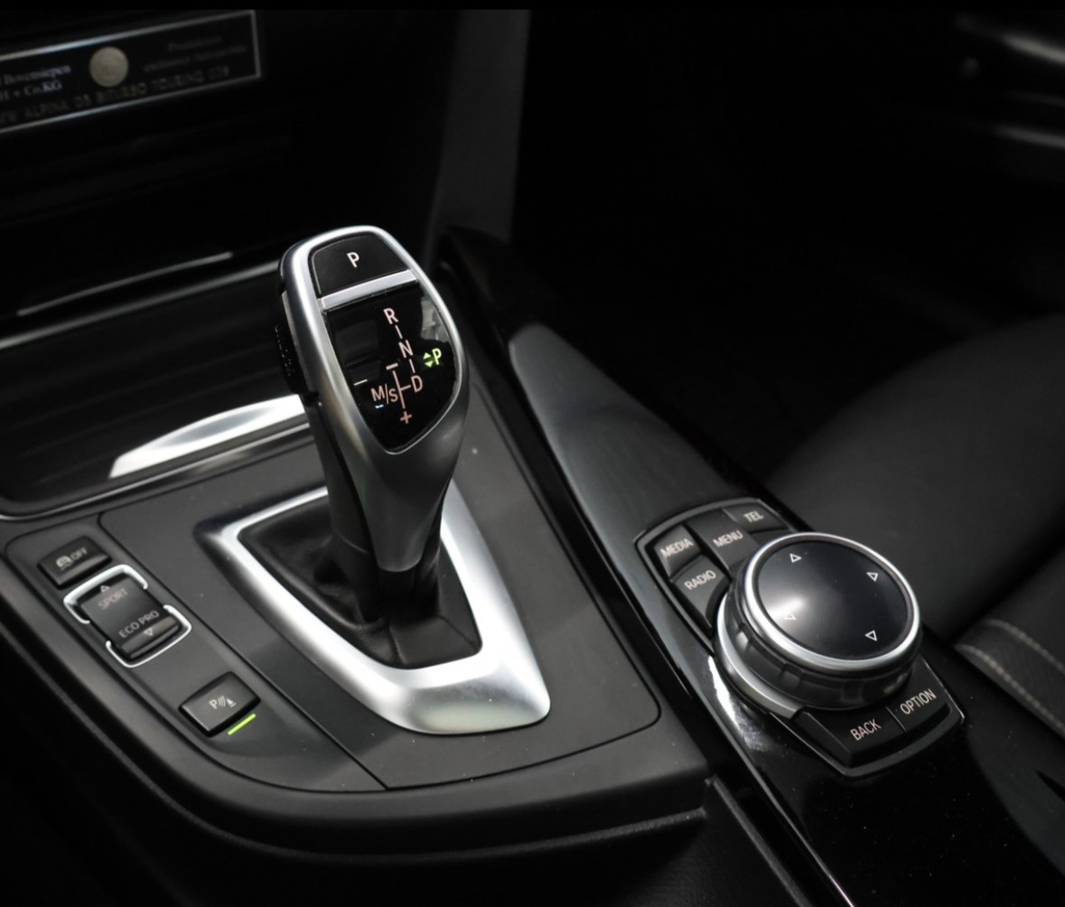 BMW-ALPINA D3 BiTurbo Touring 3.0d Switch-Tronic-image-16