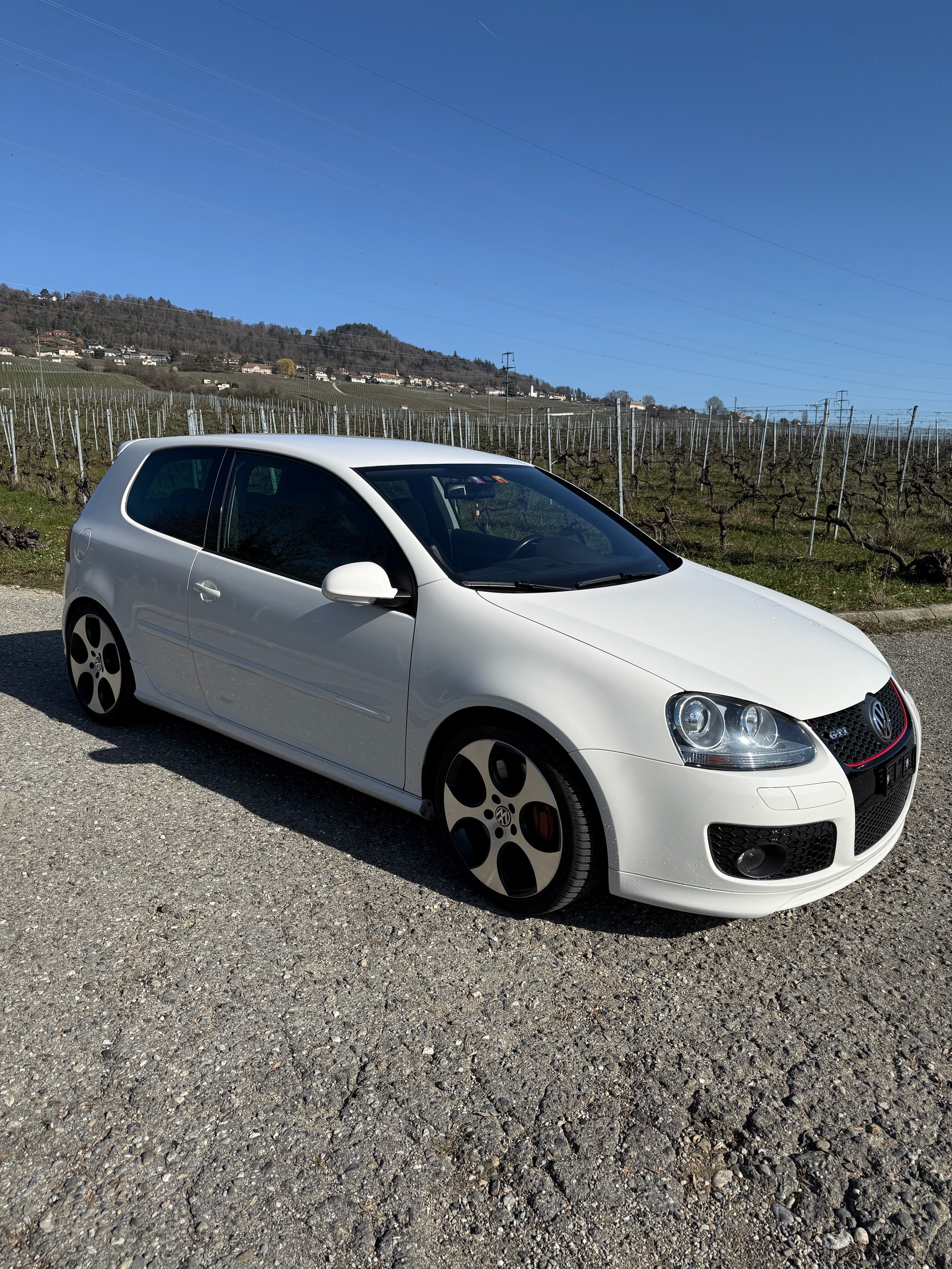 VW Golf 2.0 TFSI GTI Edition 30 DSG-image-2