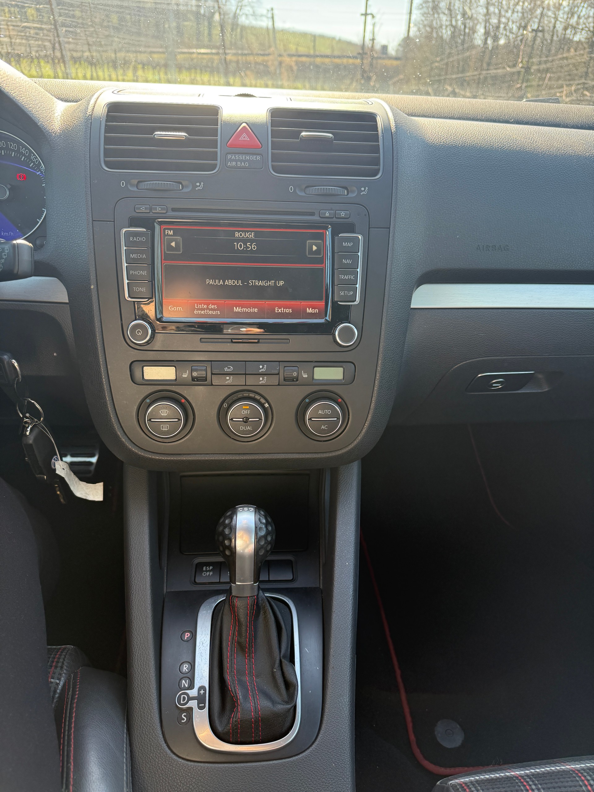 VW Golf 2.0 TFSI GTI Edition 30 DSG-image-11