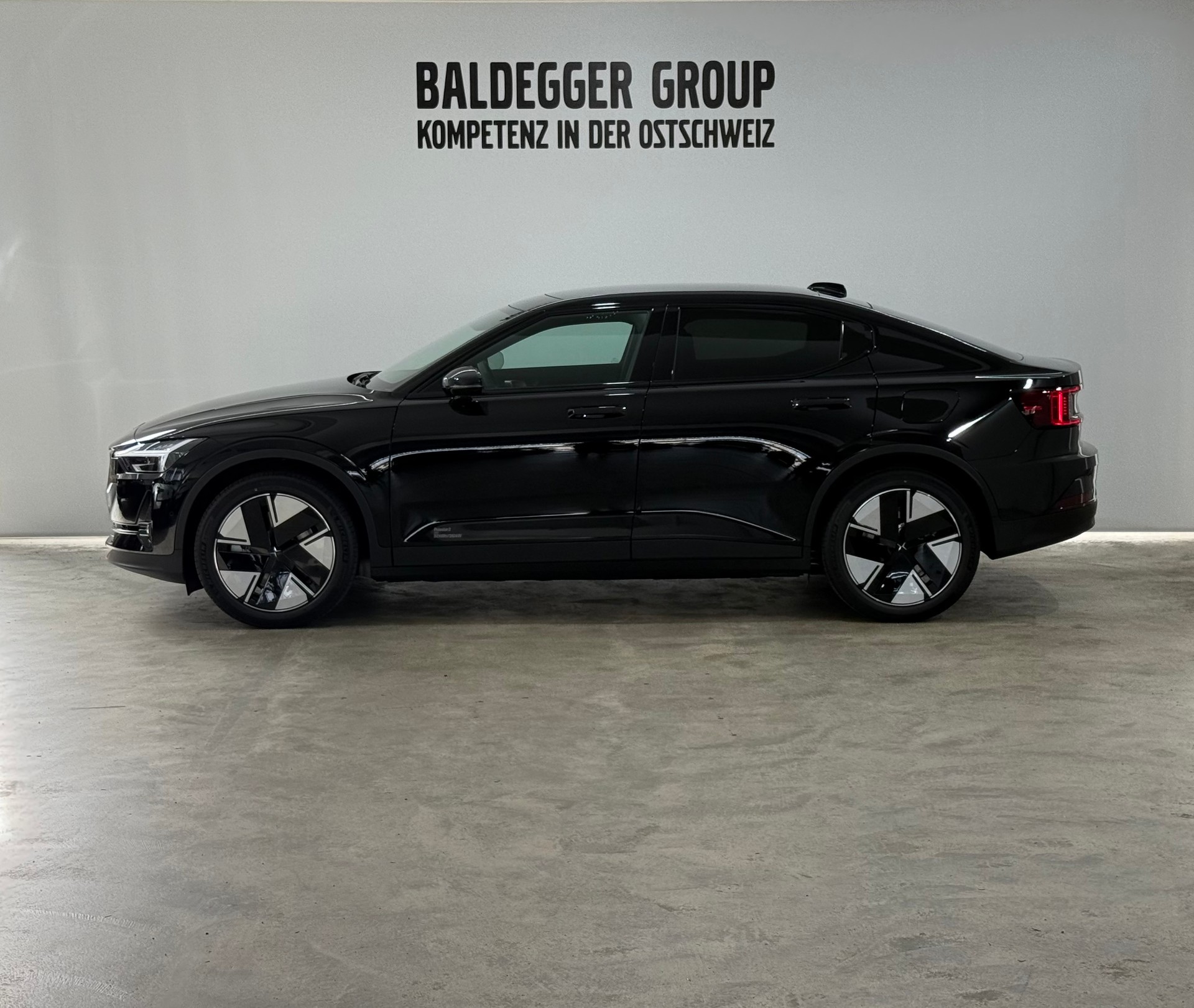 POLESTAR 2 Long Range Dual Motor Prime-image-1
