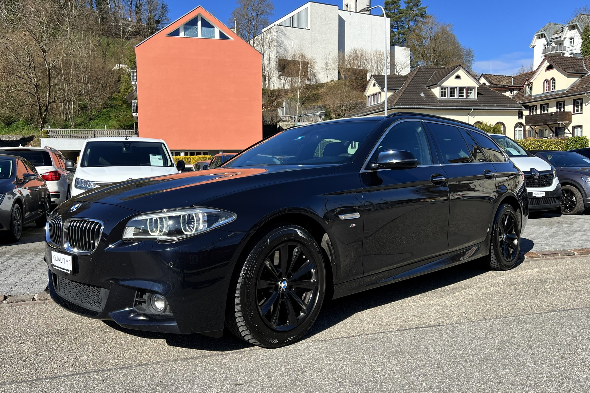 BMW 525d Touring xDrive M-Sport-image-0