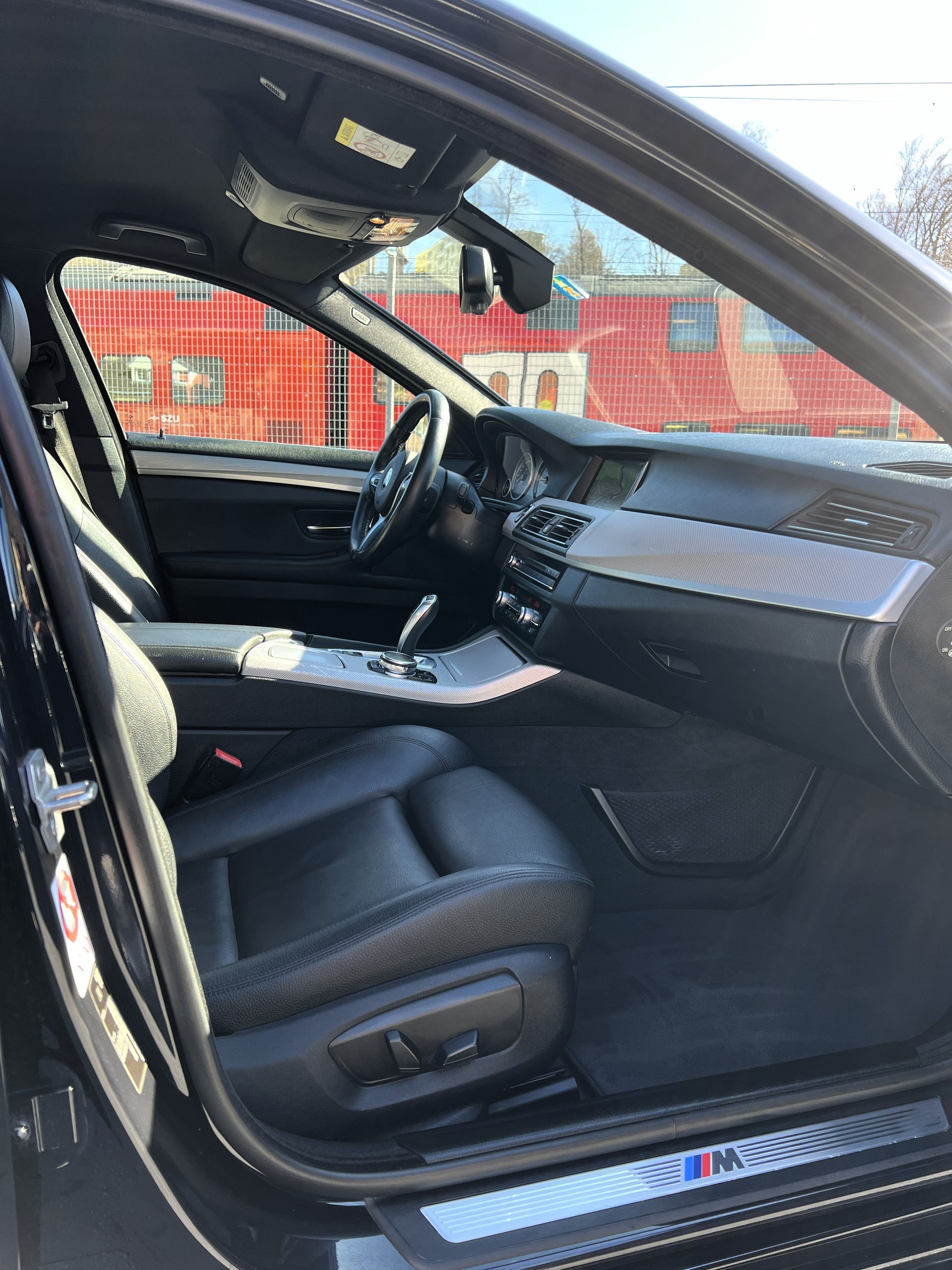 BMW 525d Touring xDrive M-Sport-image-12