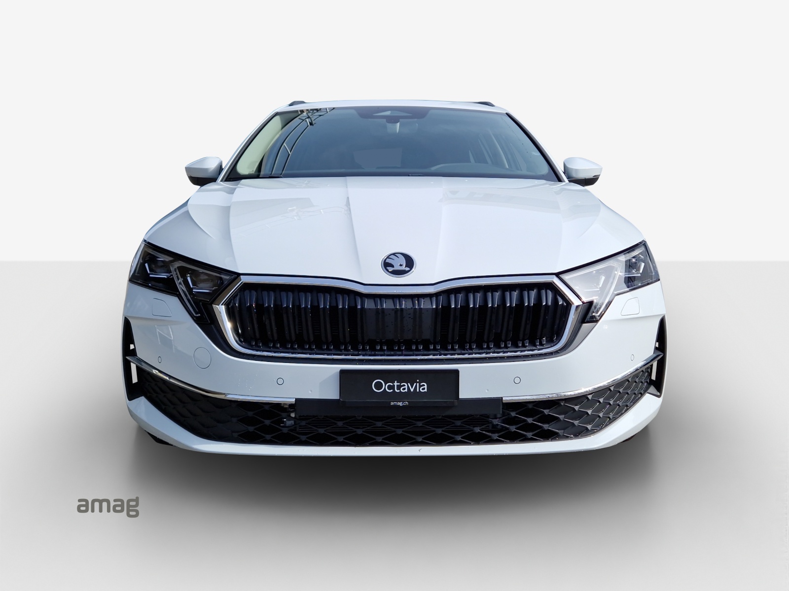 SKODA Octavia Combi 2.0 TDI DSG Selection-image-6