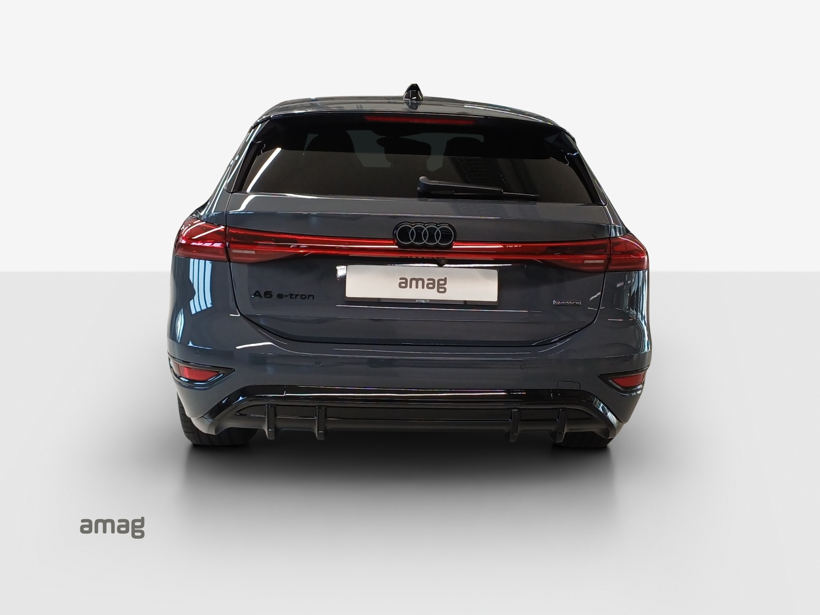 AUDI A6 Avant e-tron quattro-image-3