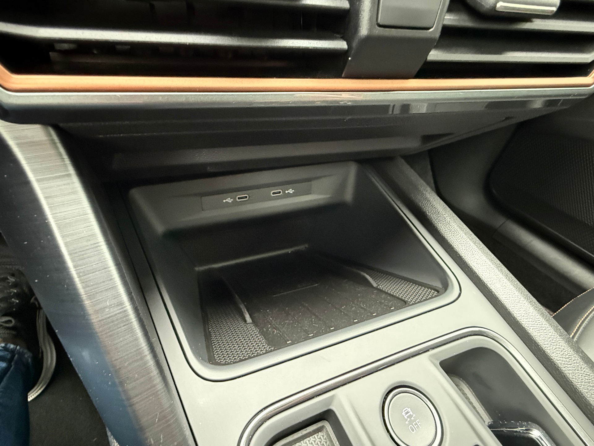 CUPRA Formentor 2.0TSI VZ 4Drive DSG mit Anhängerkupplung & Panoramadach-image-27