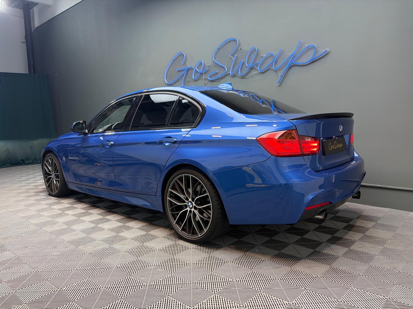 BMW 335i xDrive Sport Line Steptronic - Toit ouvrant/ Apple Car Play/Android Auto-image-8