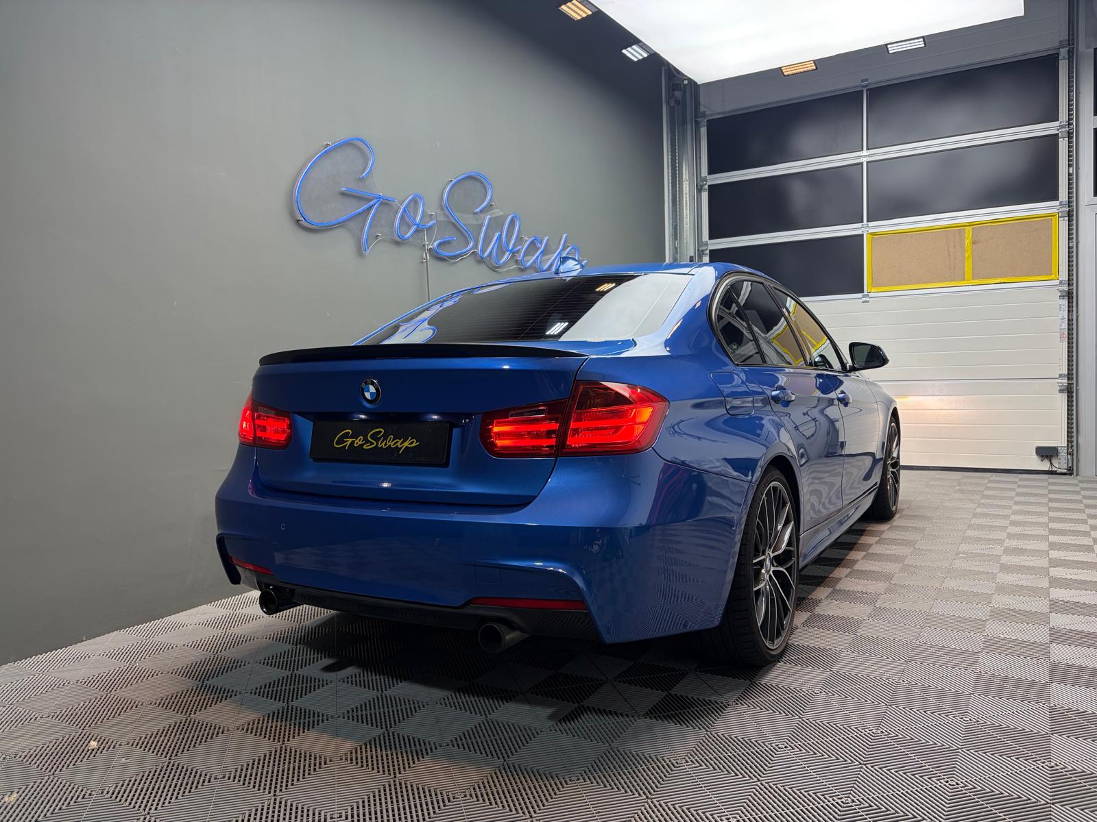 BMW 335i xDrive Sport Line Steptronic - Toit ouvrant/ Apple Car Play/Android Auto-image-3
