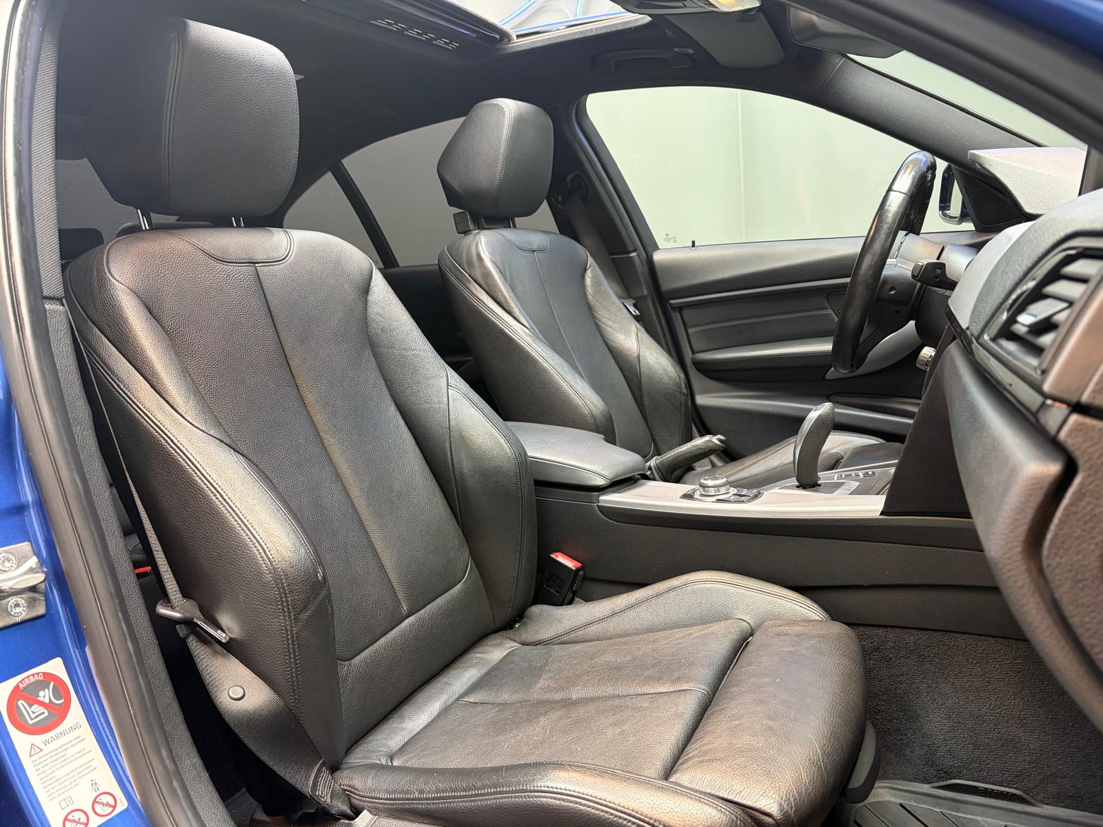 BMW 335i xDrive Sport Line Steptronic - Toit ouvrant/ Apple Car Play/Android Auto-image-13