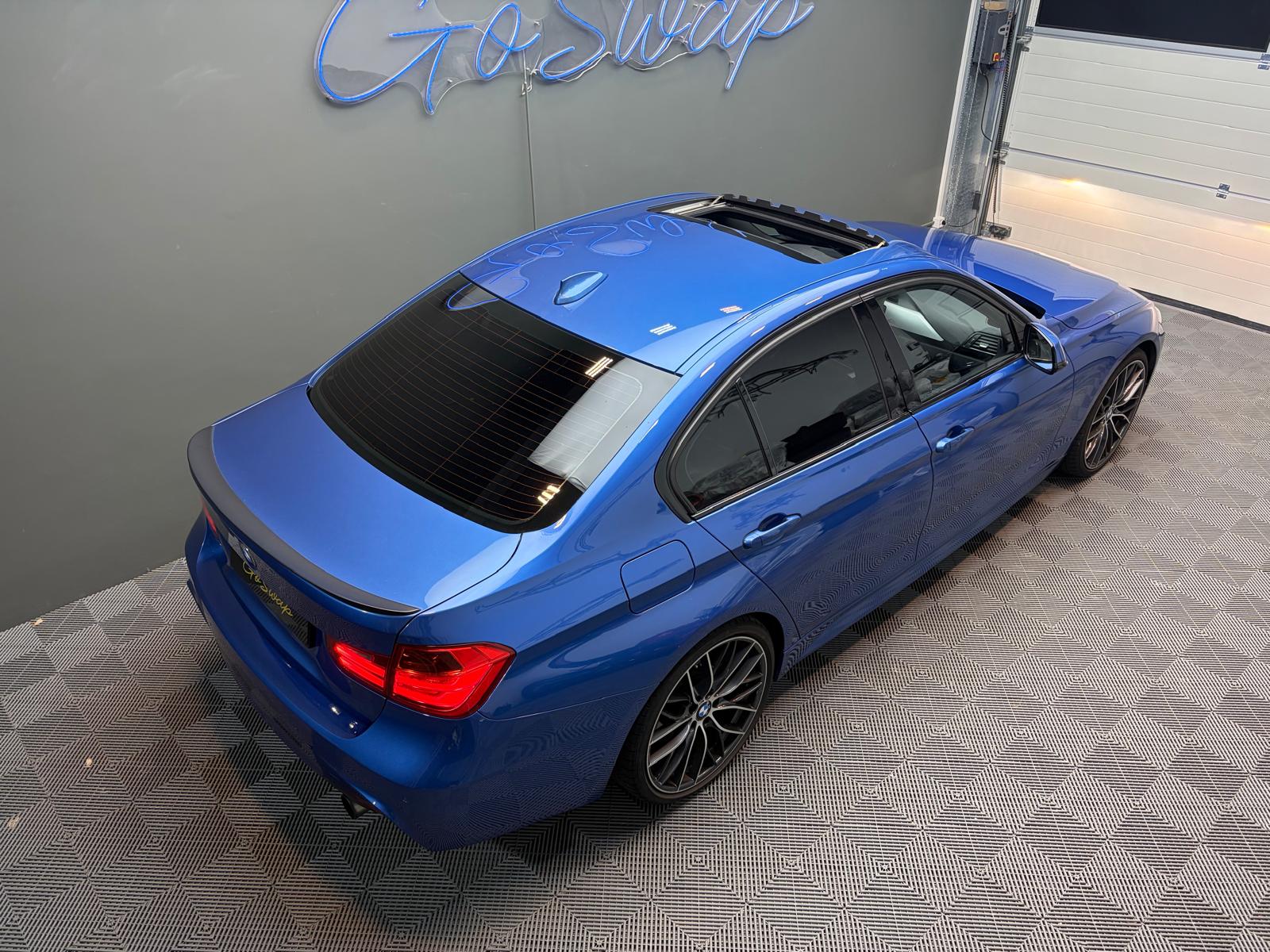 BMW 335i xDrive Sport Line Steptronic - Toit ouvrant/ Apple Car Play/Android Auto-image-5