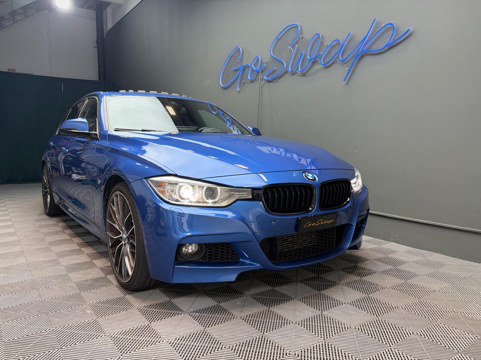 BMW 335i xDrive Sport Line Steptronic - Toit ouvrant/ Apple Car Play/Android Auto-image-2