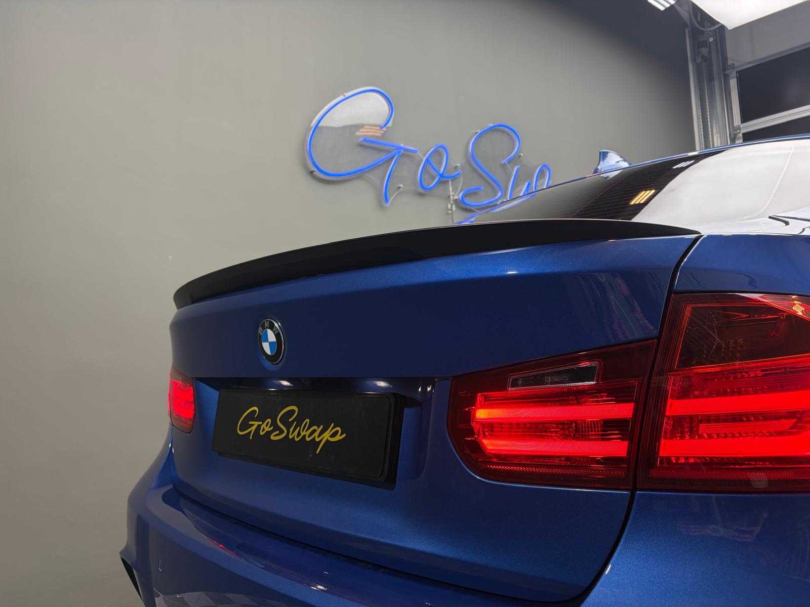 BMW 335i xDrive Sport Line Steptronic - Toit ouvrant/ Apple Car Play/Android Auto-image-4