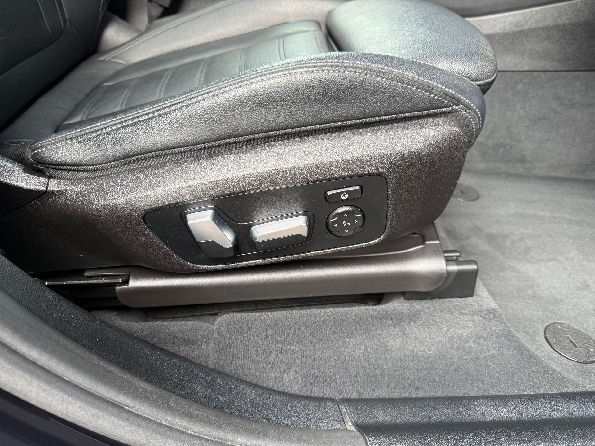 BMW-ALPINA XD3 Switch-Tronic-image-14