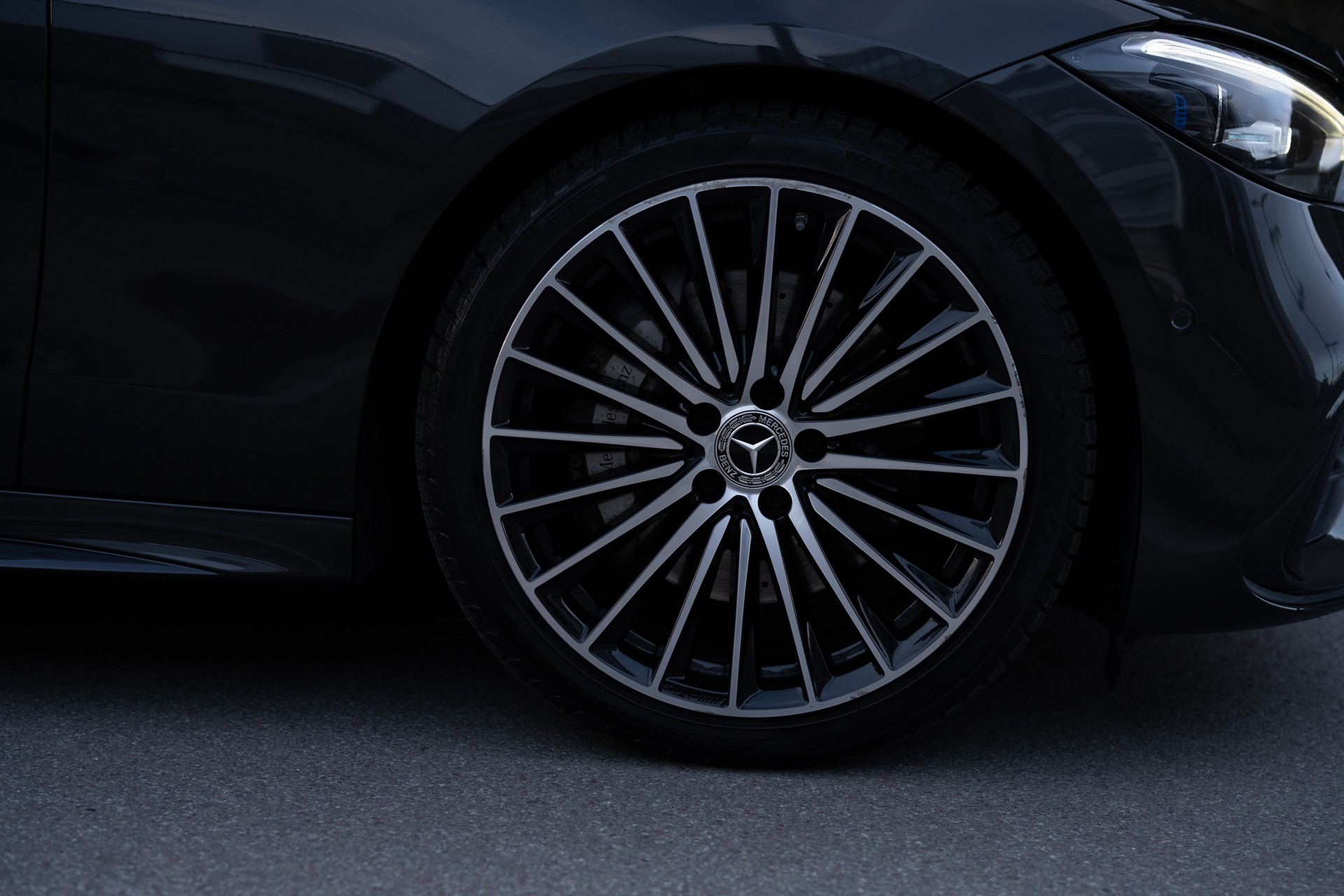 MERCEDES-BENZ C 220 d T AMG Line*AHK*8 Fach*Leasing*Laser-image-17