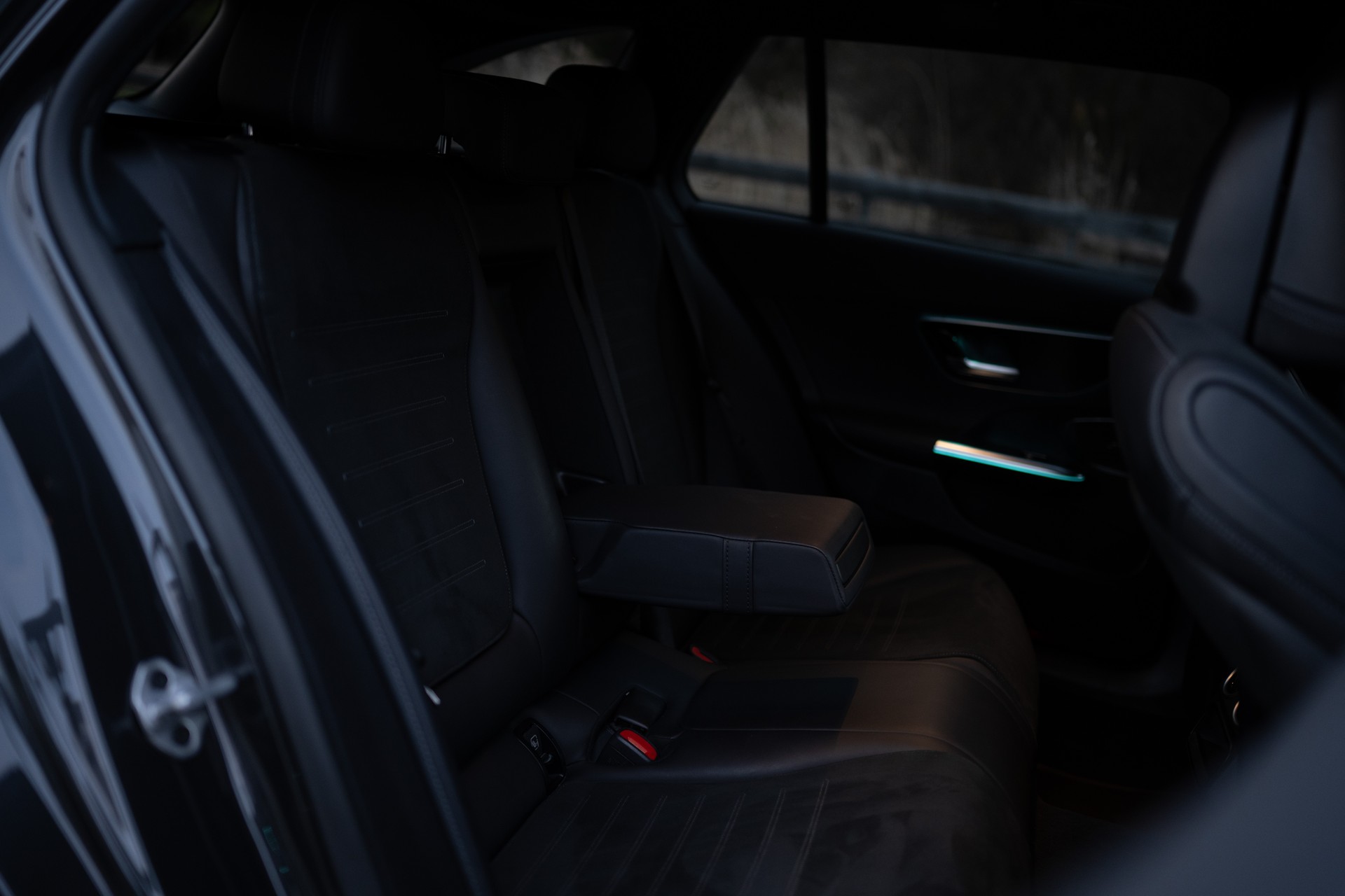 MERCEDES-BENZ C 220 d T AMG Line*AHK*8 Fach*Leasing*Laser-image-13