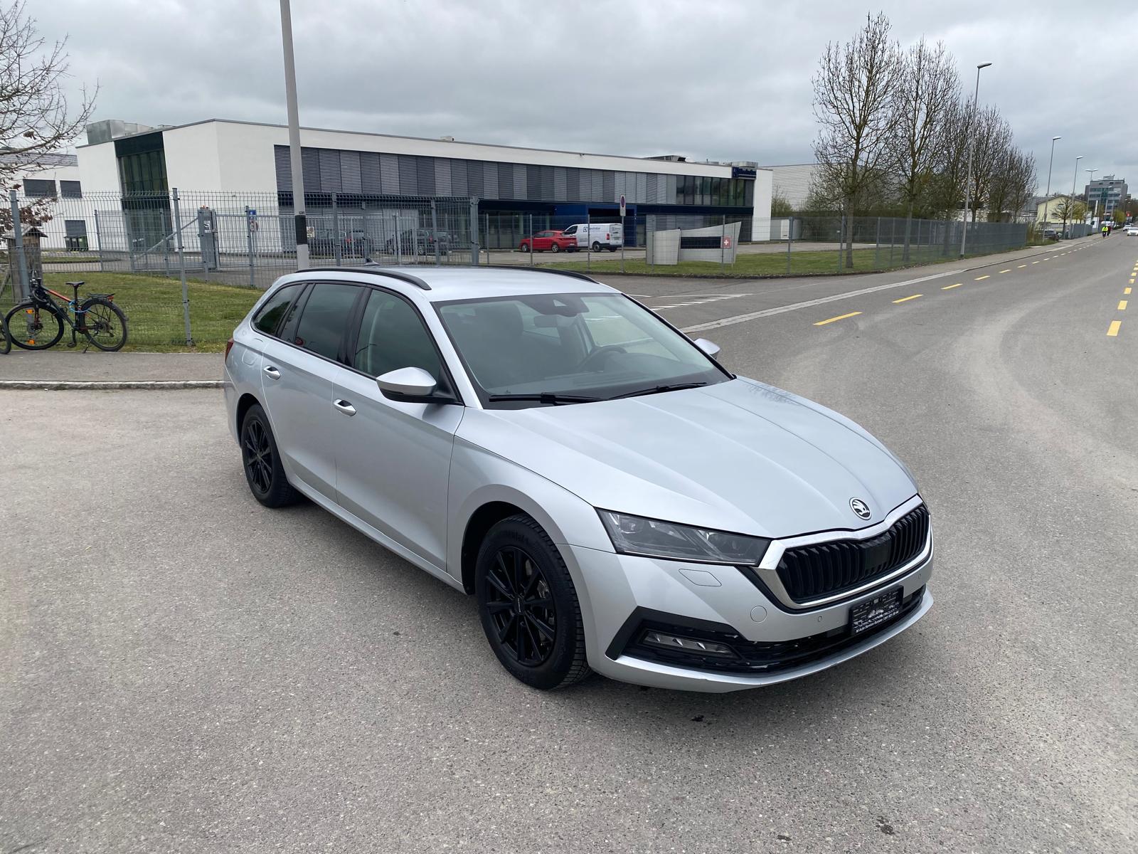 SKODA Octavia Combi 2.0 TDI DSG Ambition 4x4-image-6