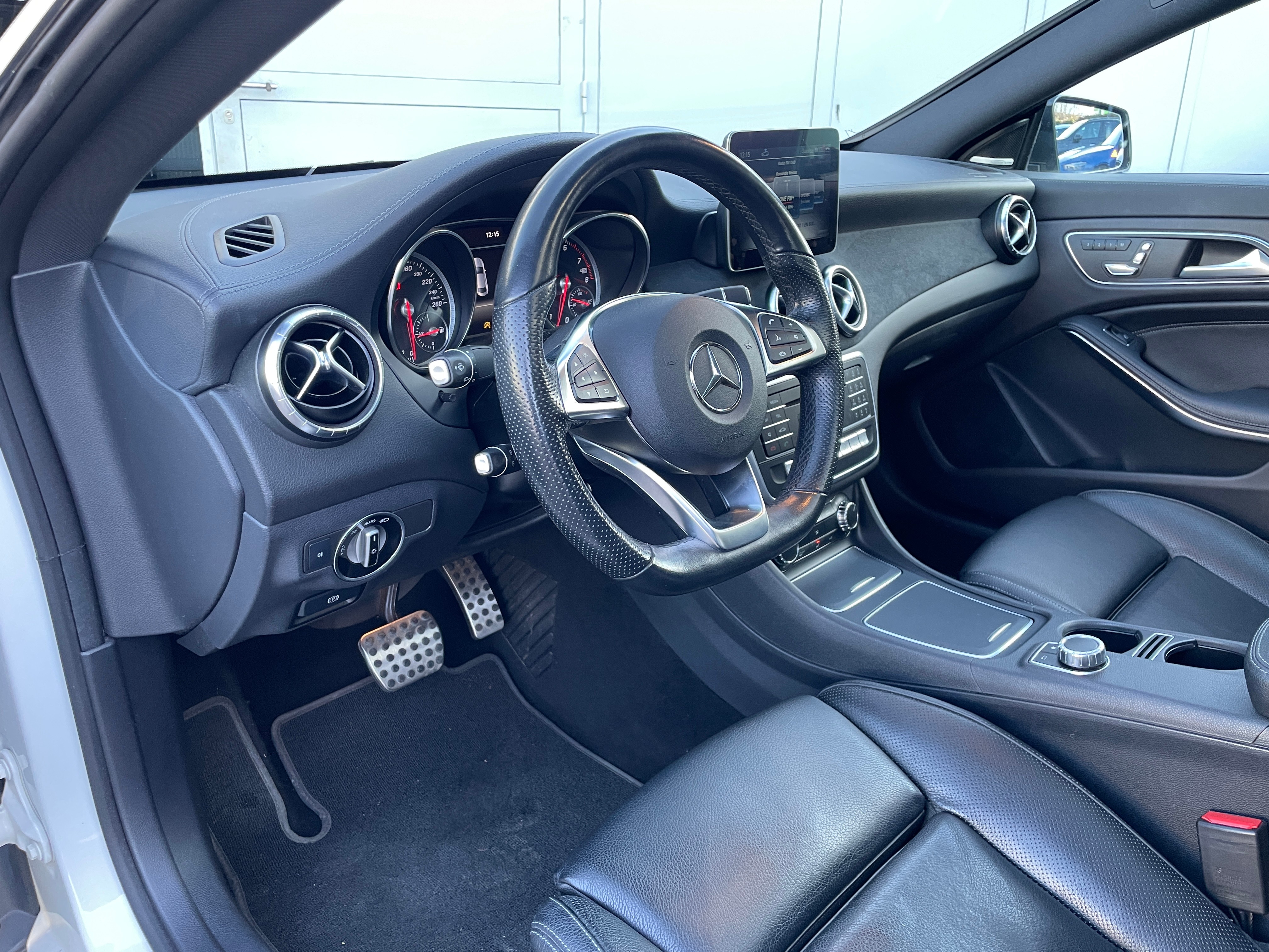 Image MERCEDES-BENZ CLA-250 CLA 250 AMG Line 4Matic