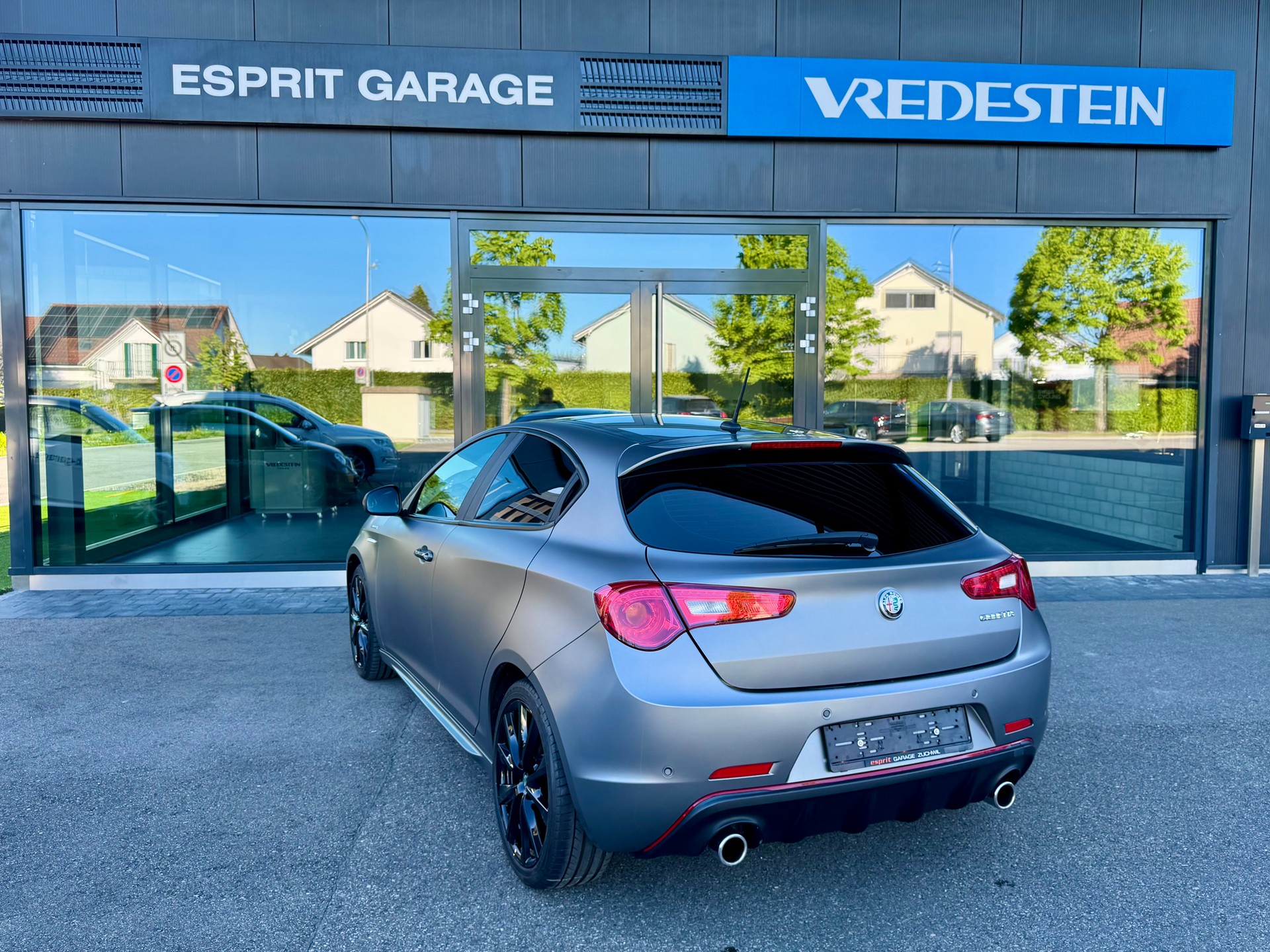 ALFA ROMEO Giulietta 1750 TBi Veloce TCT-image-2