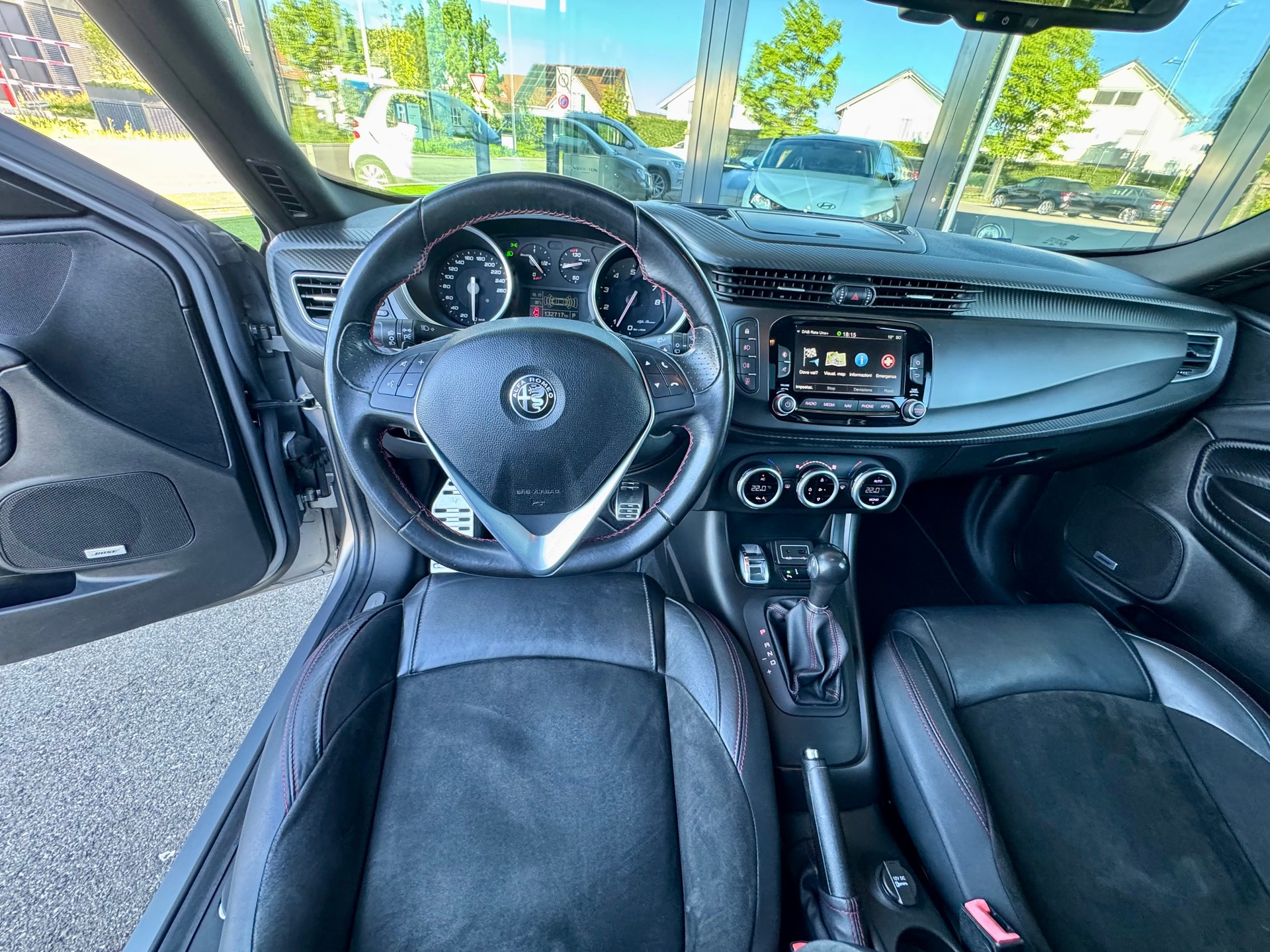 ALFA ROMEO Giulietta 1750 TBi Veloce TCT-image-4