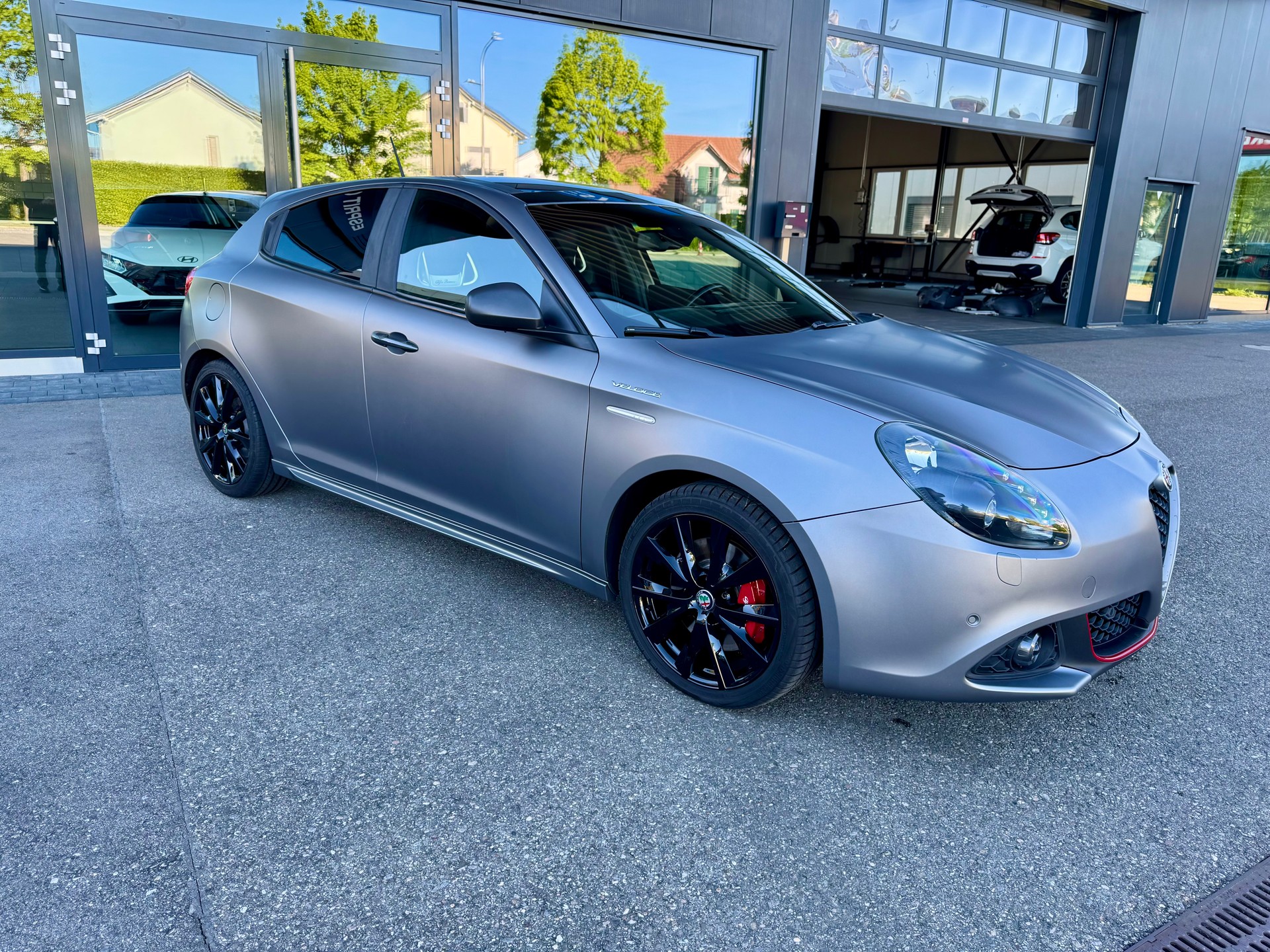 ALFA ROMEO Giulietta 1750 TBi Veloce TCT-image-1
