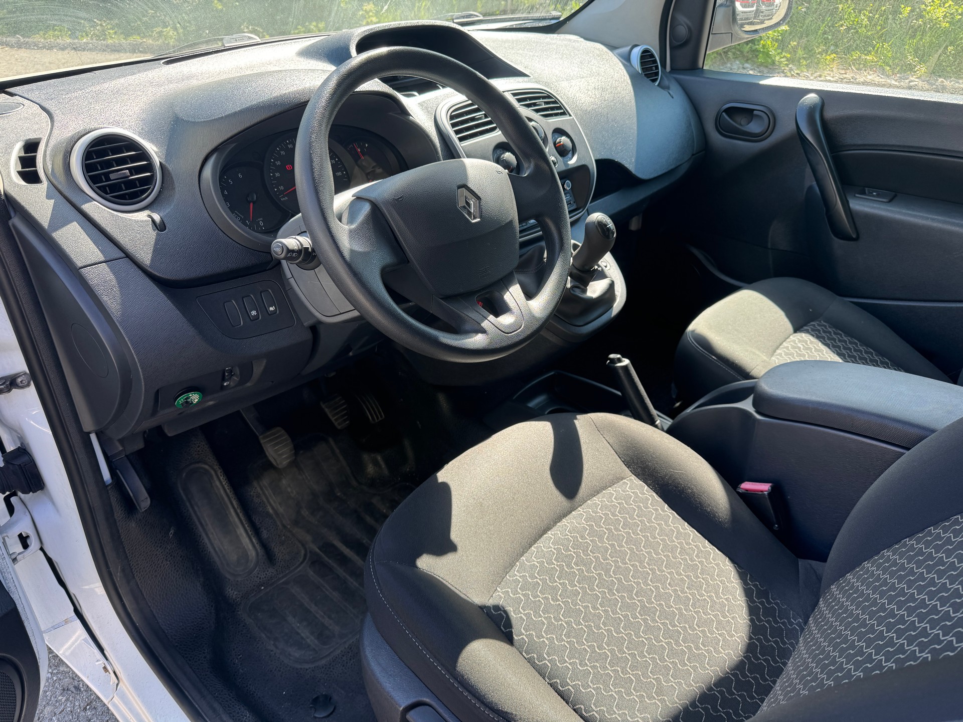 RENAULT Kangoo Medium dCi 90 ENERGY Business-image-1