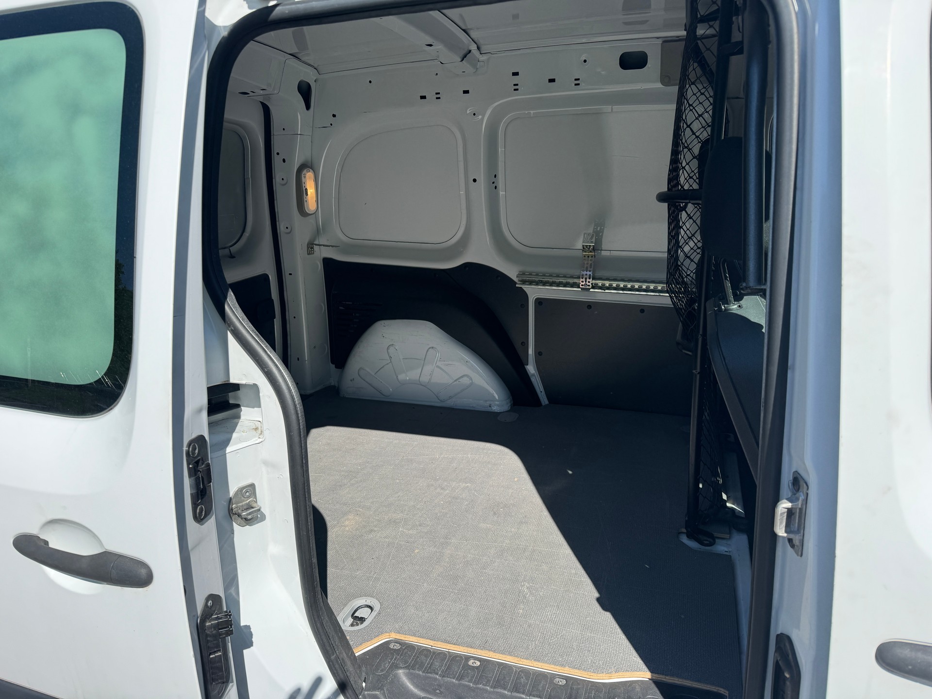 RENAULT Kangoo Medium dCi 90 ENERGY Business-image-7