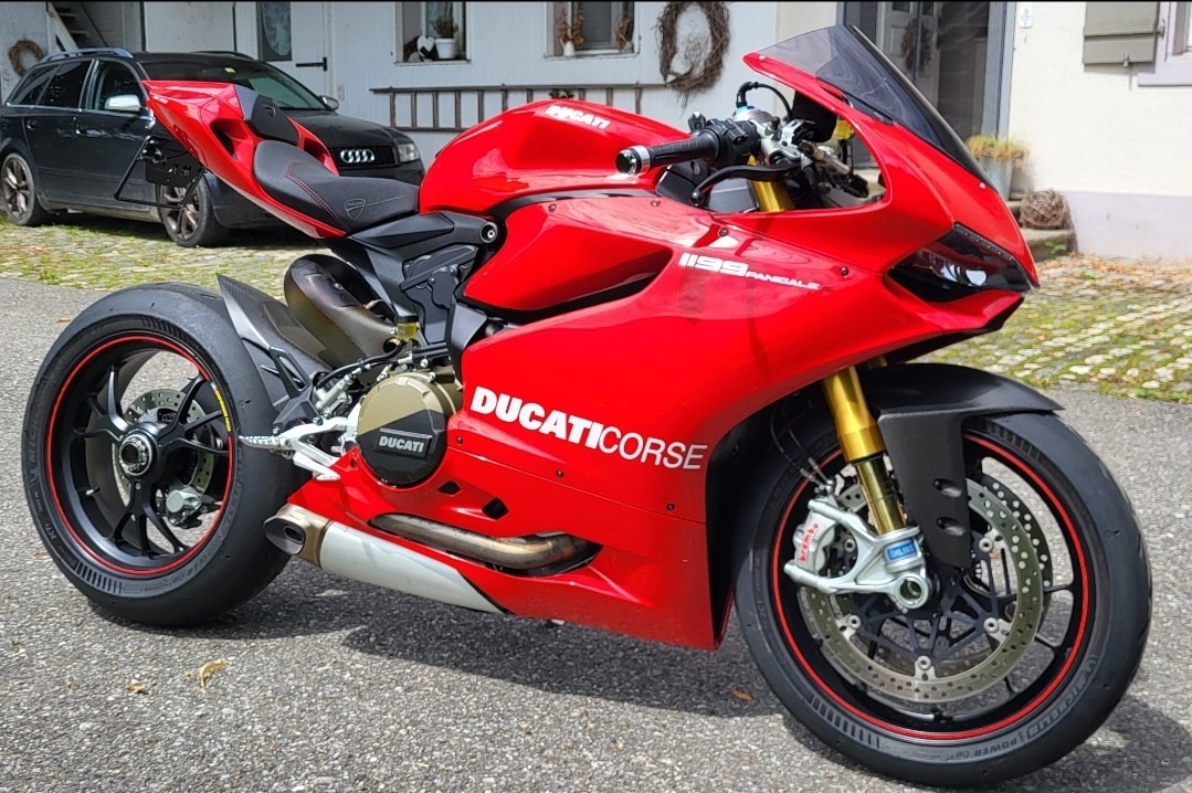 DUCATI Panigale 1199 S ABS-image-1