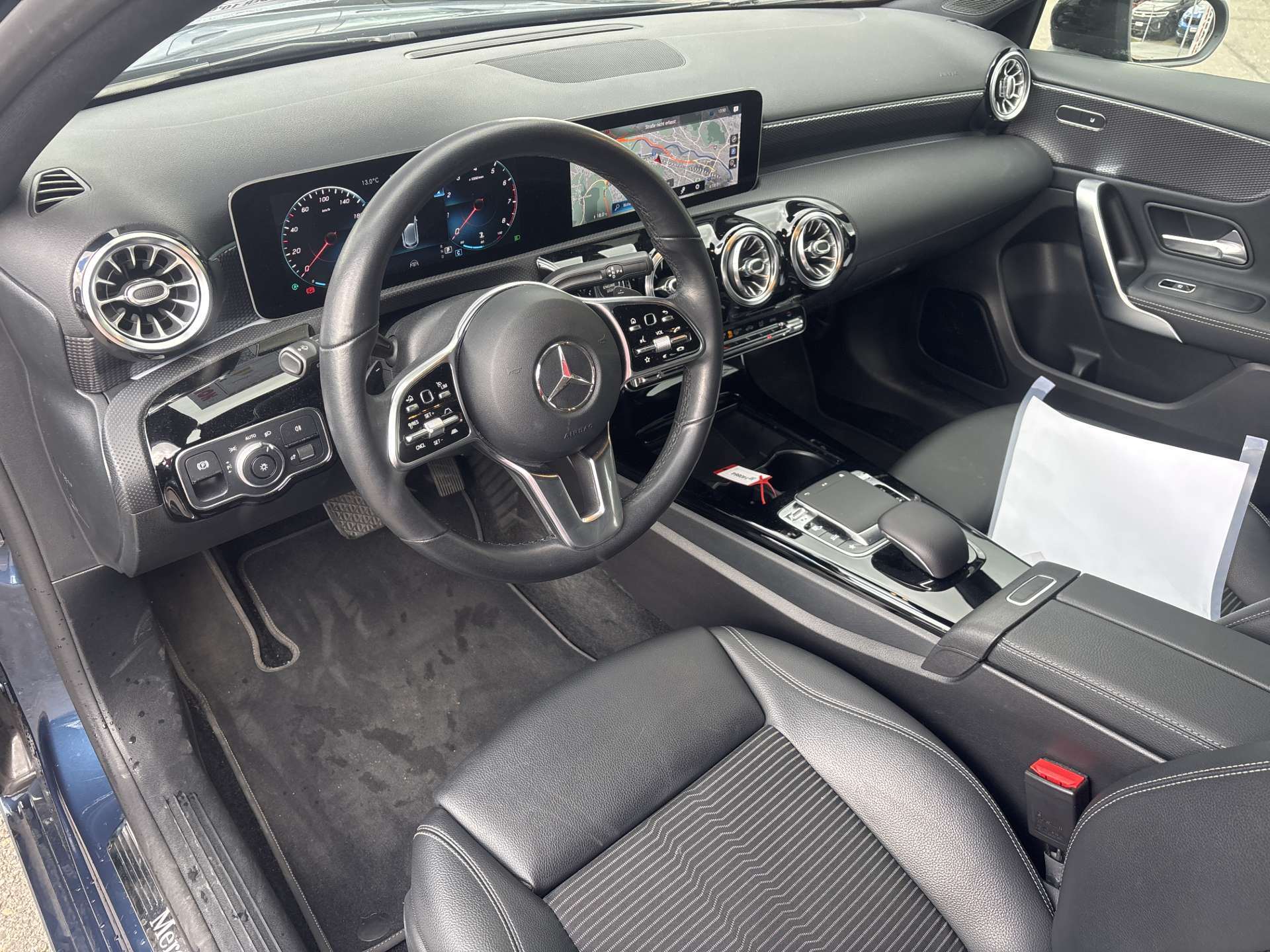 MERCEDES-BENZ A 180 Progressive Edition DCT-Automat-image-5