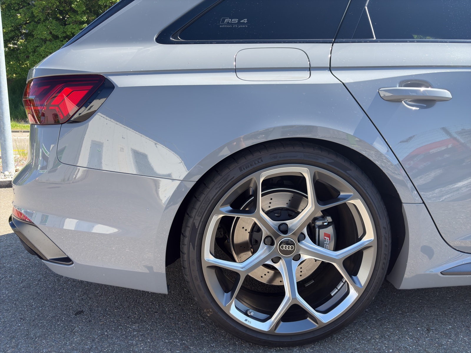 AUDI RS4 Avant 2.9 V6 TFSI 25 year edition quattro T-Tronic-image-15