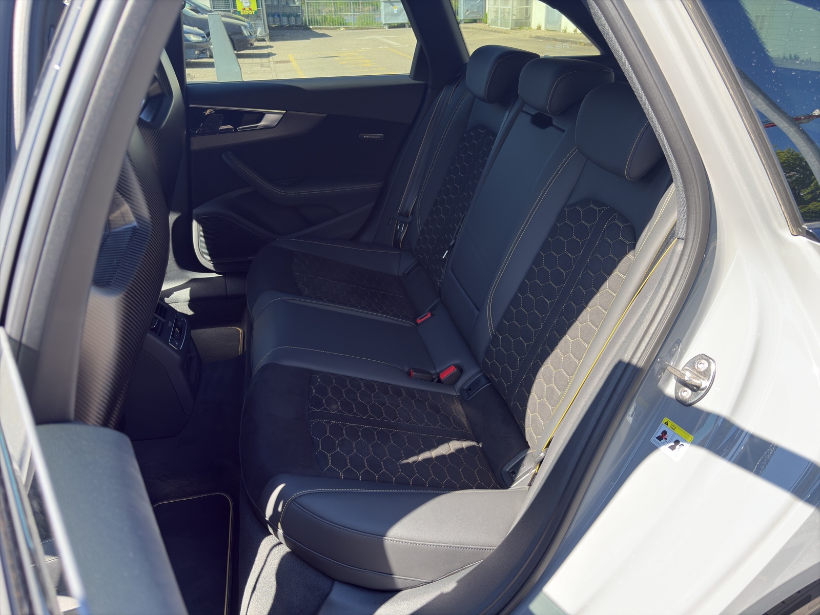 AUDI RS4 Avant 2.9 V6 TFSI 25 year edition quattro T-Tronic-image-9
